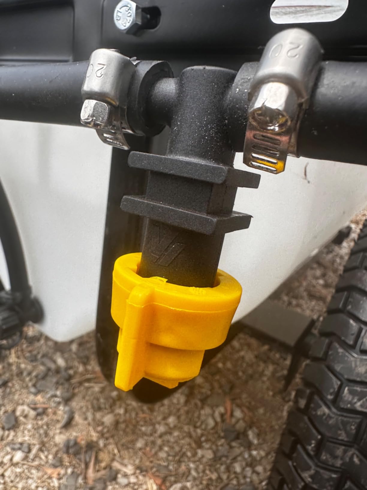 Master Mfg 36-Gallon Premium Pull-Behind Trailer Broadcast Sprayer - 10ft Swath, 3.0GPM, 60PSI Max customer photo 2
