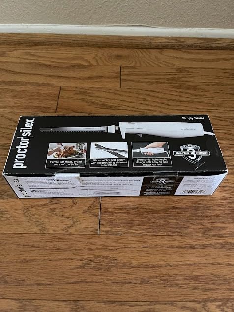 Proctor Silex Easy Slice Electric Knife With Serrated Stainless Steel Blade | For Carving Meats, Bread, Crafting Foam & More | Lightweight With Ergonomic Grip | White | 74312J customer photo 1