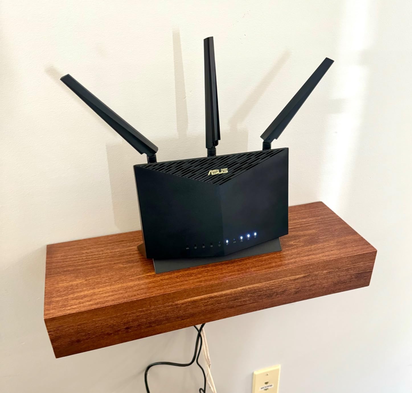 ASUS RT-AX86U Pro (AX5700) Dual Band WiFi 6 Extendable Gaming Router, 2.5G Port, Gaming Port, Mobile Game Mode, Port Forwarding, Subscription-Free Network Security, VPN, AiMesh Compatible customer photo 2