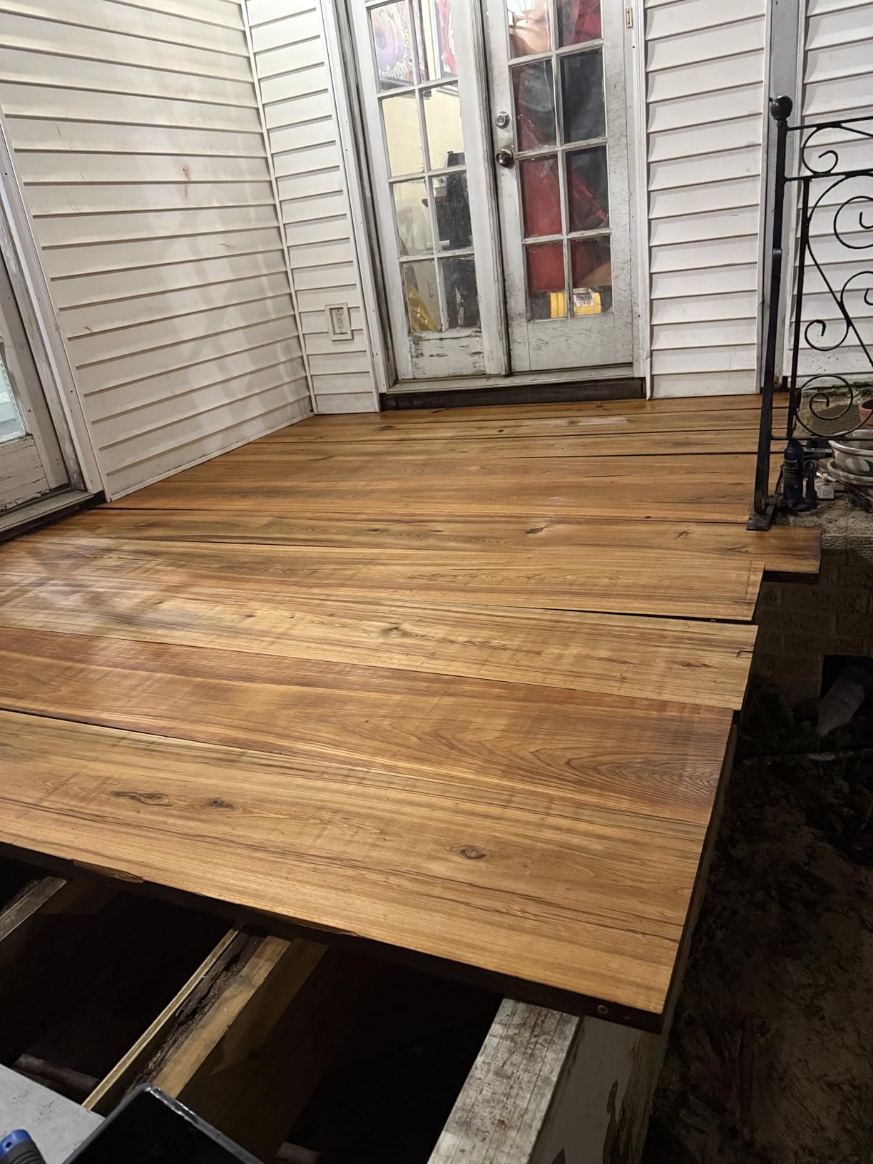 VEVOR Power Benchtop Planer, Three-Blade, Two Speed, 13-Inch Width Worktable Thickness Planer with Extended Infeeding Table customer photo 2