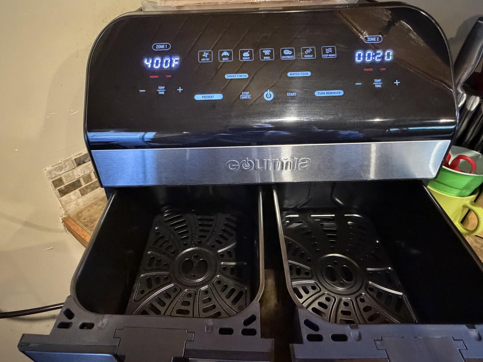 Gourmia Air Fryer - 10 Qt Dual Basket Capacity, Stainless Steel | Digital Display, Touch Controls, 7 Cooking Presets, 90-400°F Adjustable Temperature, Dishwasher-Safe Baskets & Crisper Trays customer photo 2
