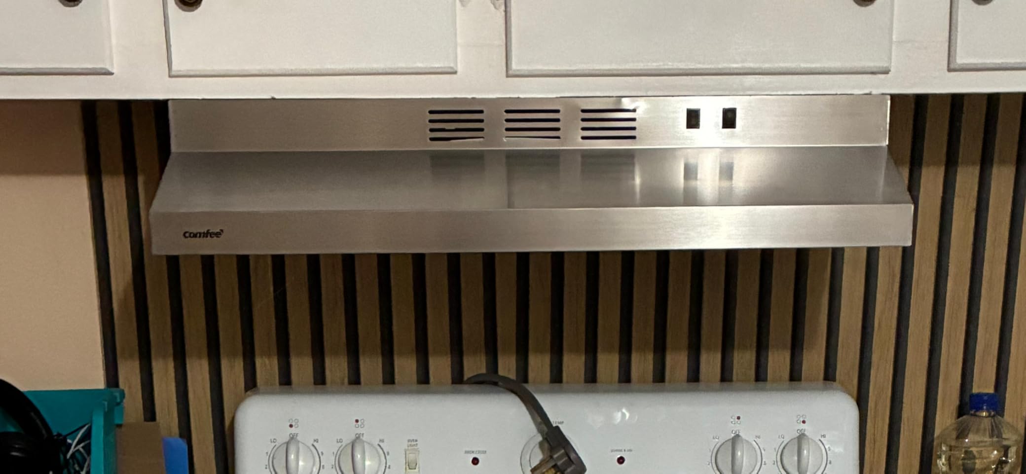 Comfee' Range Hood 27 inch, Built-in/Insert Vent Hood 450 CFM, 3 Speed Gesture Sensing & Touch Control Panel Stainless Steel Kitchen Stove Hood, Ducted/Ductless Convertible Duct customer photo 1