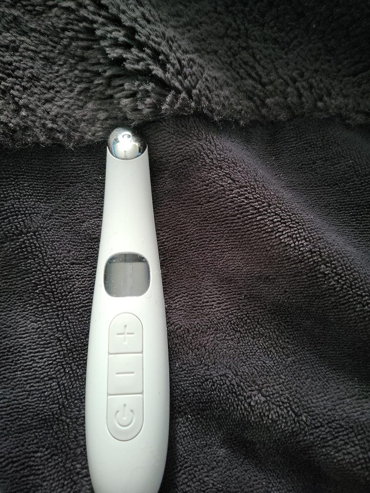 Heated Eye Wand, 3-in-1 Vibrating Eye Lift Wand, White | 98°F-113°F Customizable Temperature Under Eye Massager Wand, LCD Display, For Tired Eyes and Puffiness customer photo 2