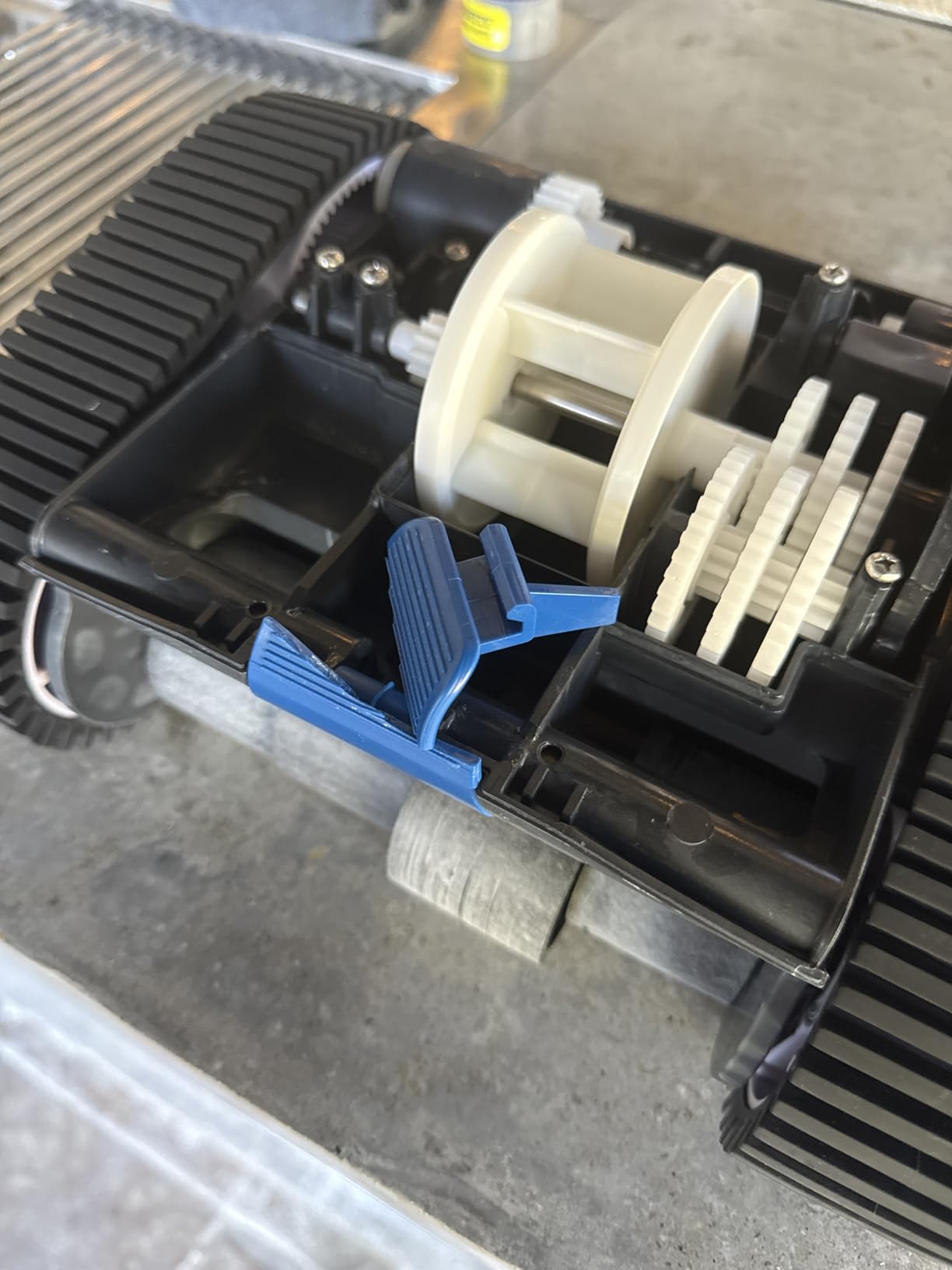 Hayward TracVac Automatic Pool Vacuum for Inground Pools Suction Cleaner | W3HSCTRACCU In-Ground Pool Cleaning Maintenance made easy, Trac Vac takes the hassle and stress out of cleaning your pool. customer photo 2