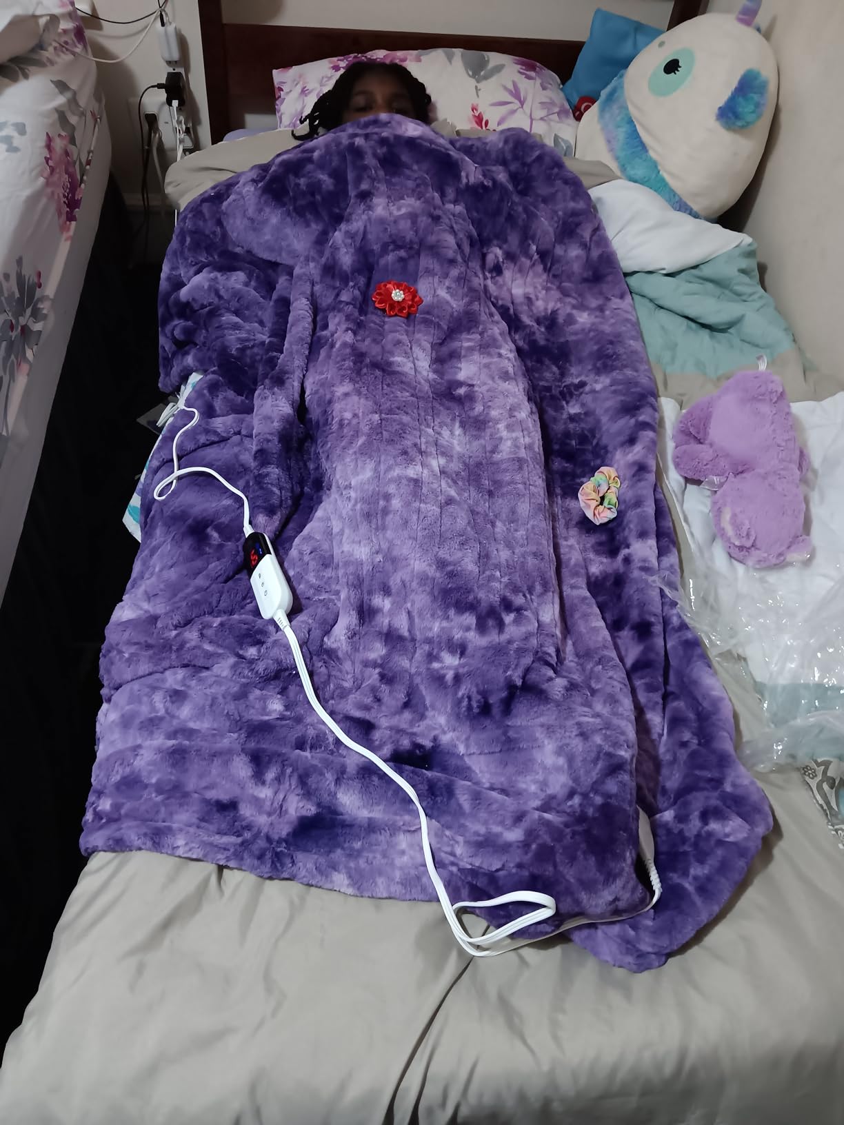 MAXEVE Electric Heated Throw Faux Rabbit Fur Blanket 8 Heating Levels | 8-Hour Auto Off, Fast Heating, Warm, Washable, Over-Heat Protection, ETL Certified, Grey customer photo 1