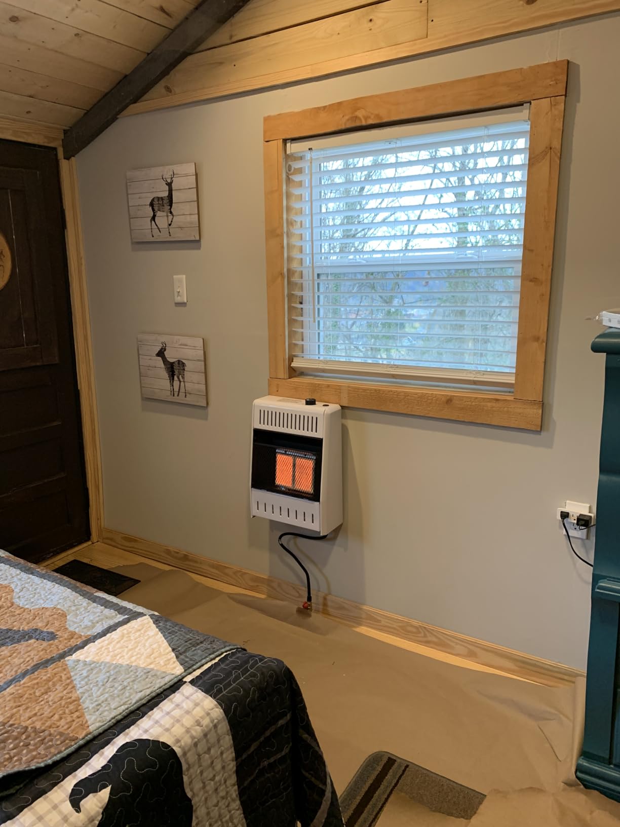 ProCom Heating Liquid Propane Ventless Infrared Plaque Heater With Base Feet - 10,000 BTU, T-Stat Control - Model# ML100TPA-B customer photo 1