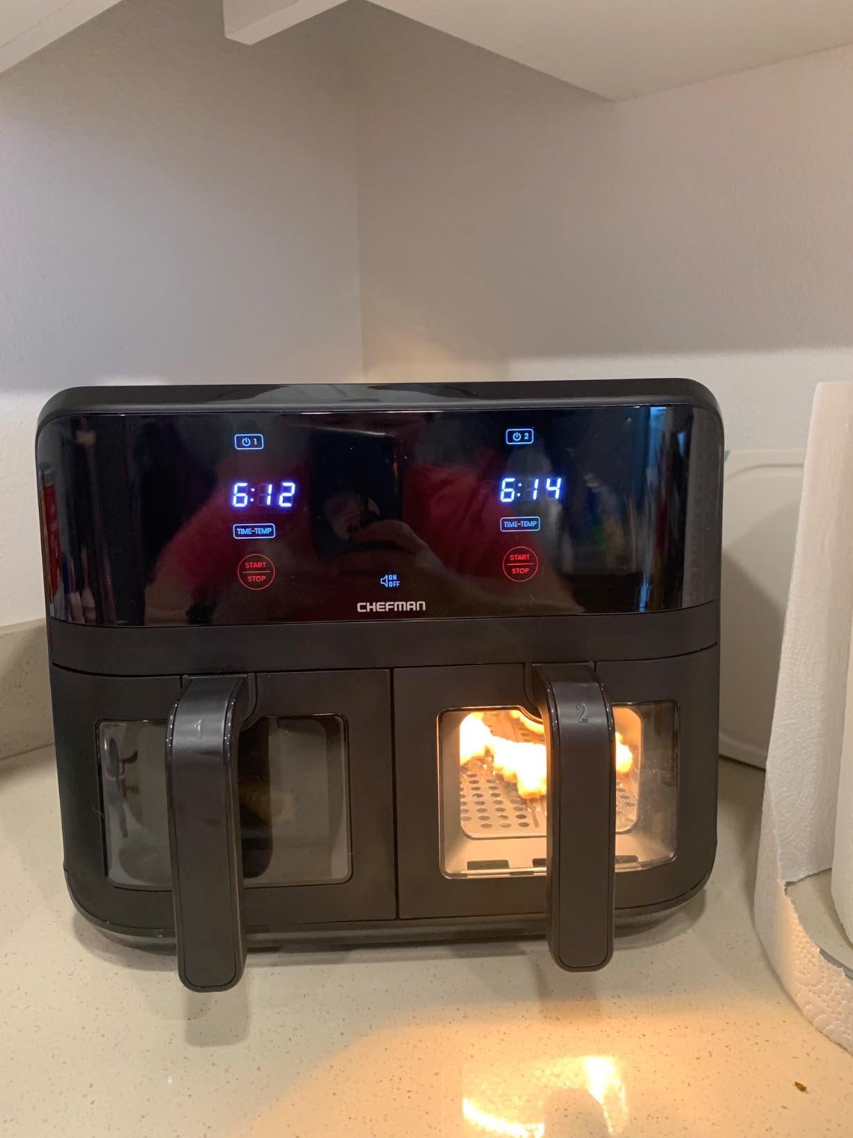 CHEFMAN 6 Quart Dual Basket Air Fryer Oven with Easy View Windows, Sync Finish, Hi-Fry, Auto Shutoff, 2 Independent 3Qt Nonstick Dishwasher Safe Frying Baskets, Digital Double Air Fryer - Black customer photo 2