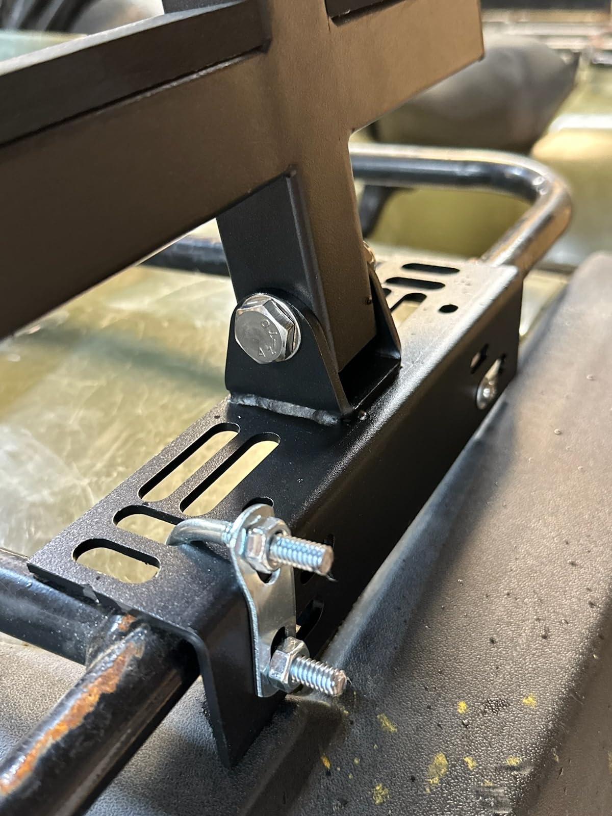 UTV Gun Rack for Cargo Bed Universal Hunting Tool Holders Sporting Clays Rack Adjustable SXS Hunt Gear Support Bracket customer photo 2
