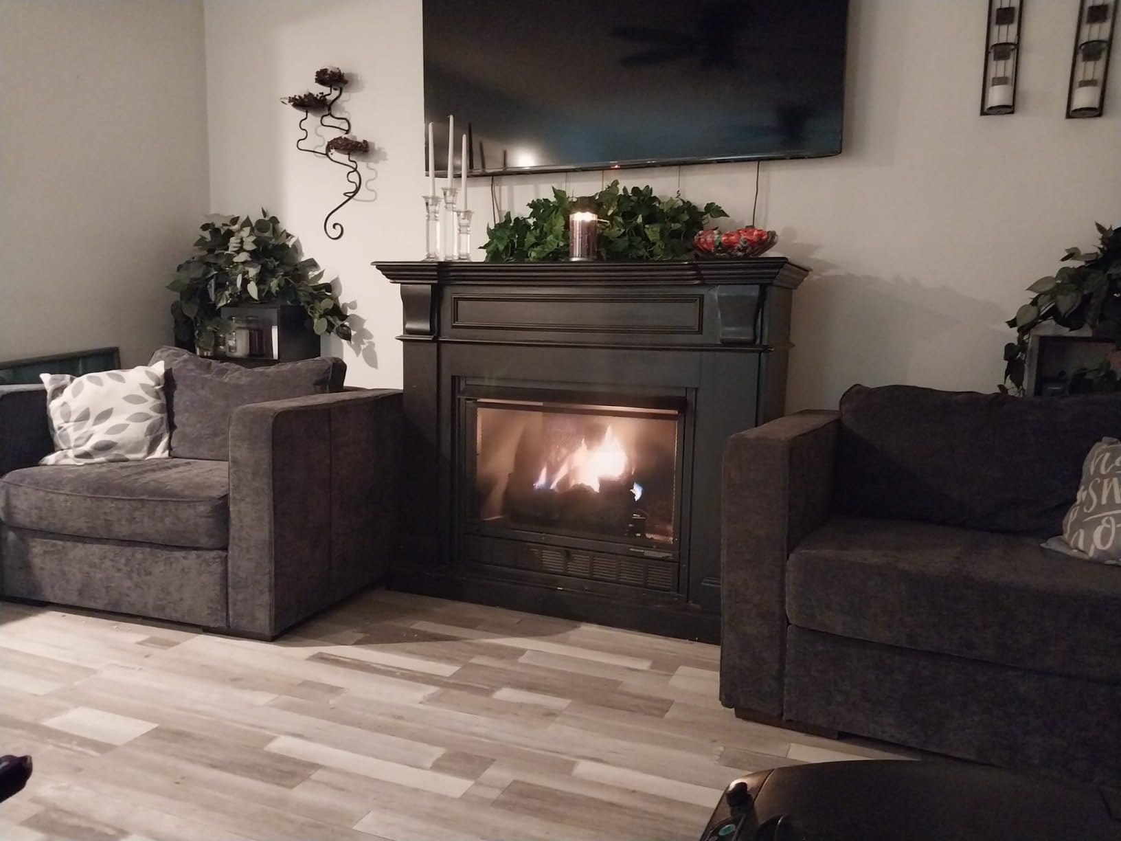 Duluth Forge Ventless Dual Fuel Gas Log Set - 30 in. Split Oak, 33,000 BTU, Remote Control - Model# DLS-30R-1 customer photo 1