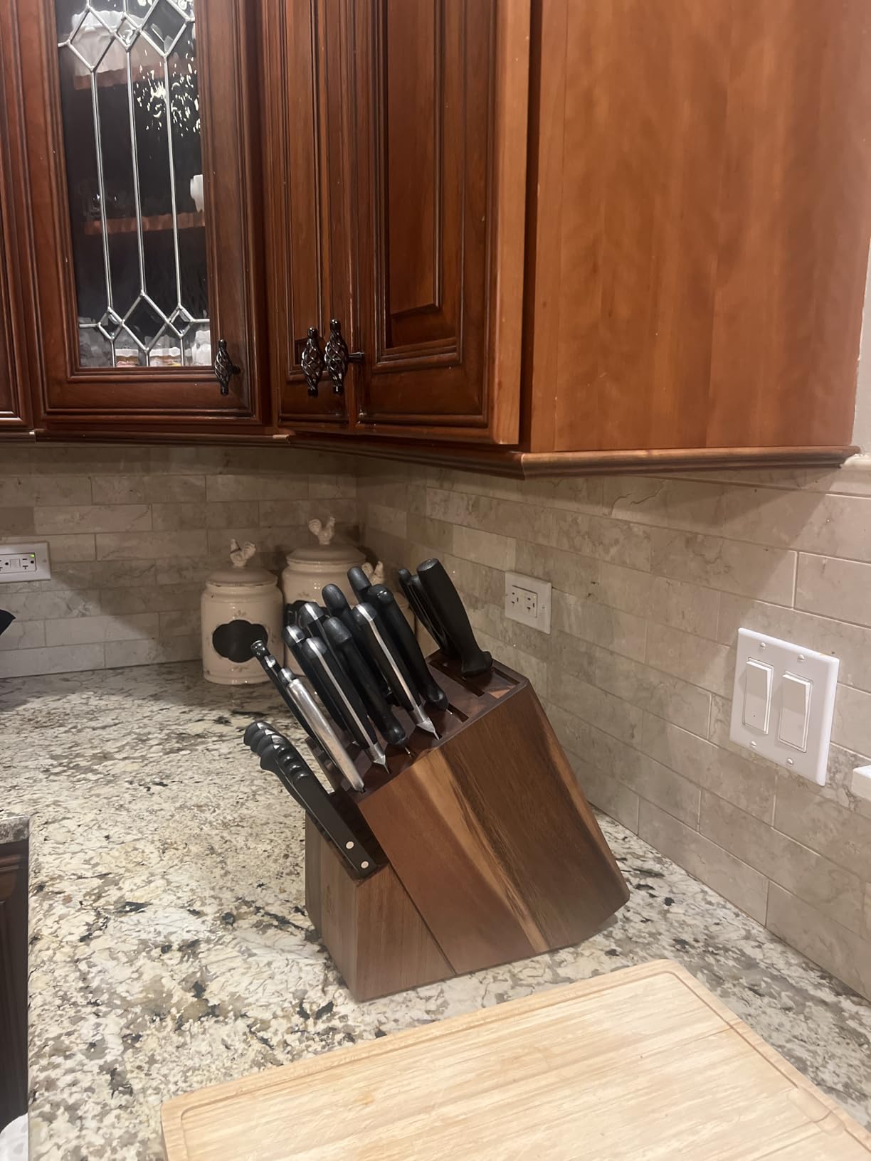 ENOKING Knife Block without Knives, Large Knife Holder- 25 Slots Acacia Wood Universal Knife Block, Butcher Block Countertop for Knife Storage Organizer customer photo 1