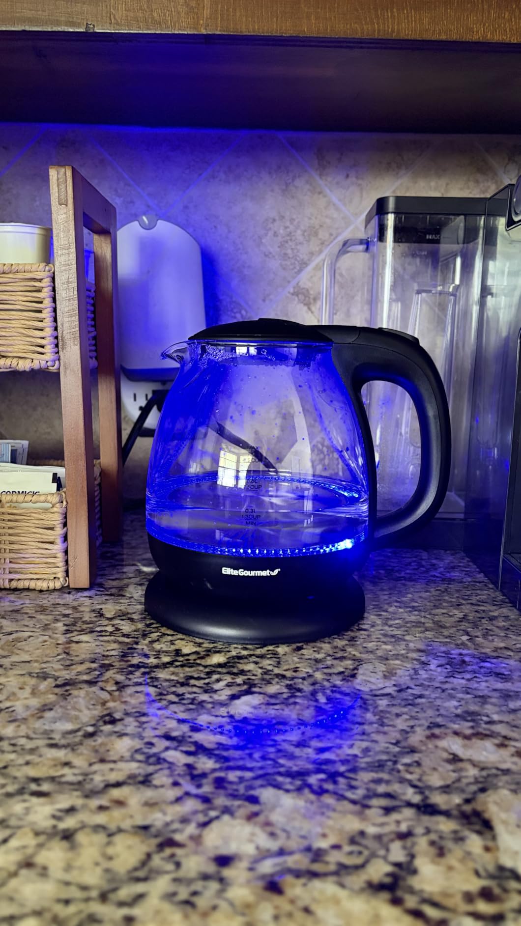 Elite Gourmet EKT3001 1L Digital Kettle, 304 Stainless Steel, Matte Black | Programmed Temperatures, Keep Warm Function, Cordless 360 Degree Base, Auto Off and Audible Indicator customer photo 1