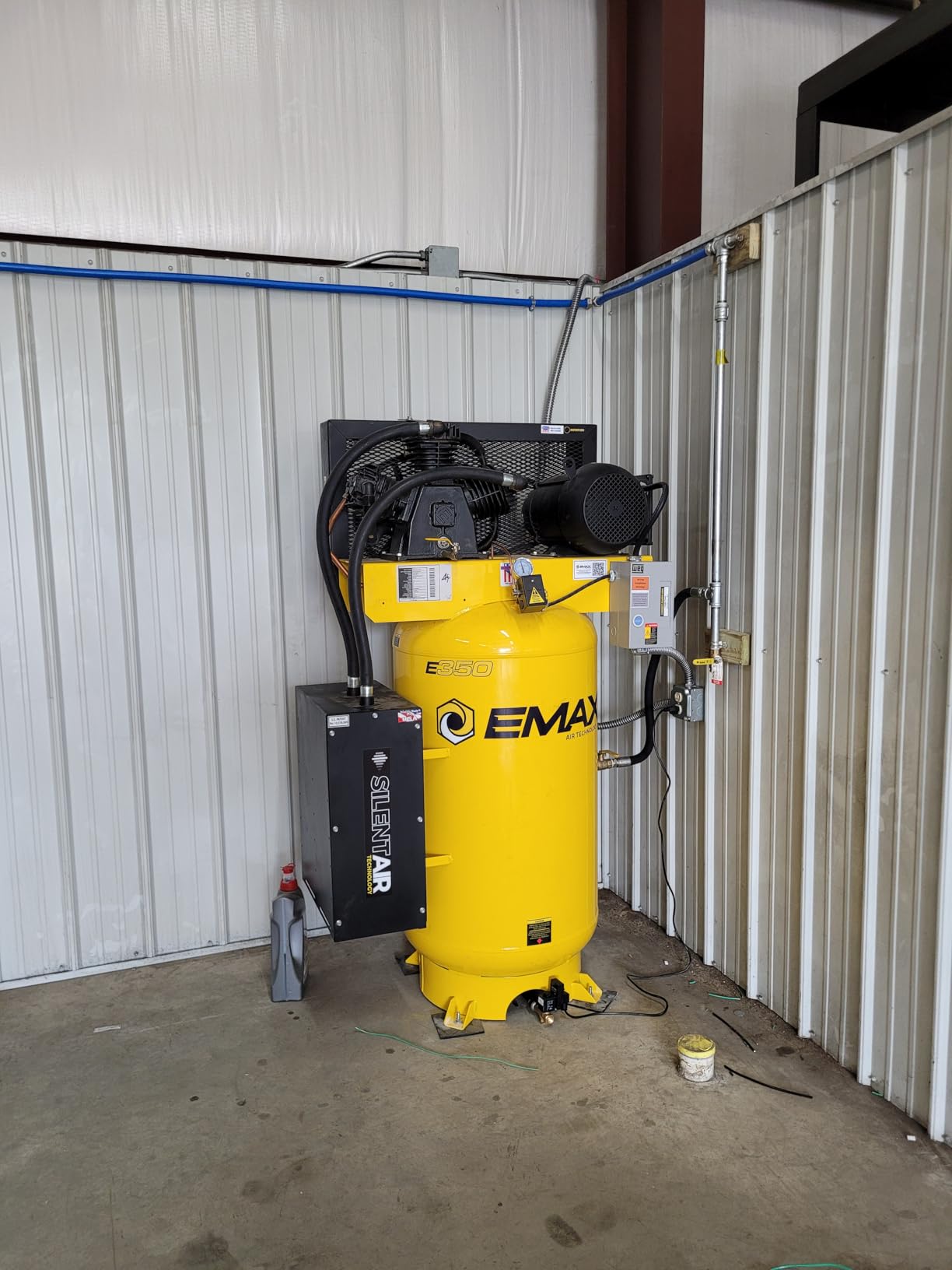 EMAX 80 Gal Electric Air Compressor, 7.5HP, 26 CFM, 2 Stage, 200 Max PSI | Auto Drain, High-Performance Airflow & Power, Splash Lubricated Pump, Industrial-Grade Durability customer photo 2