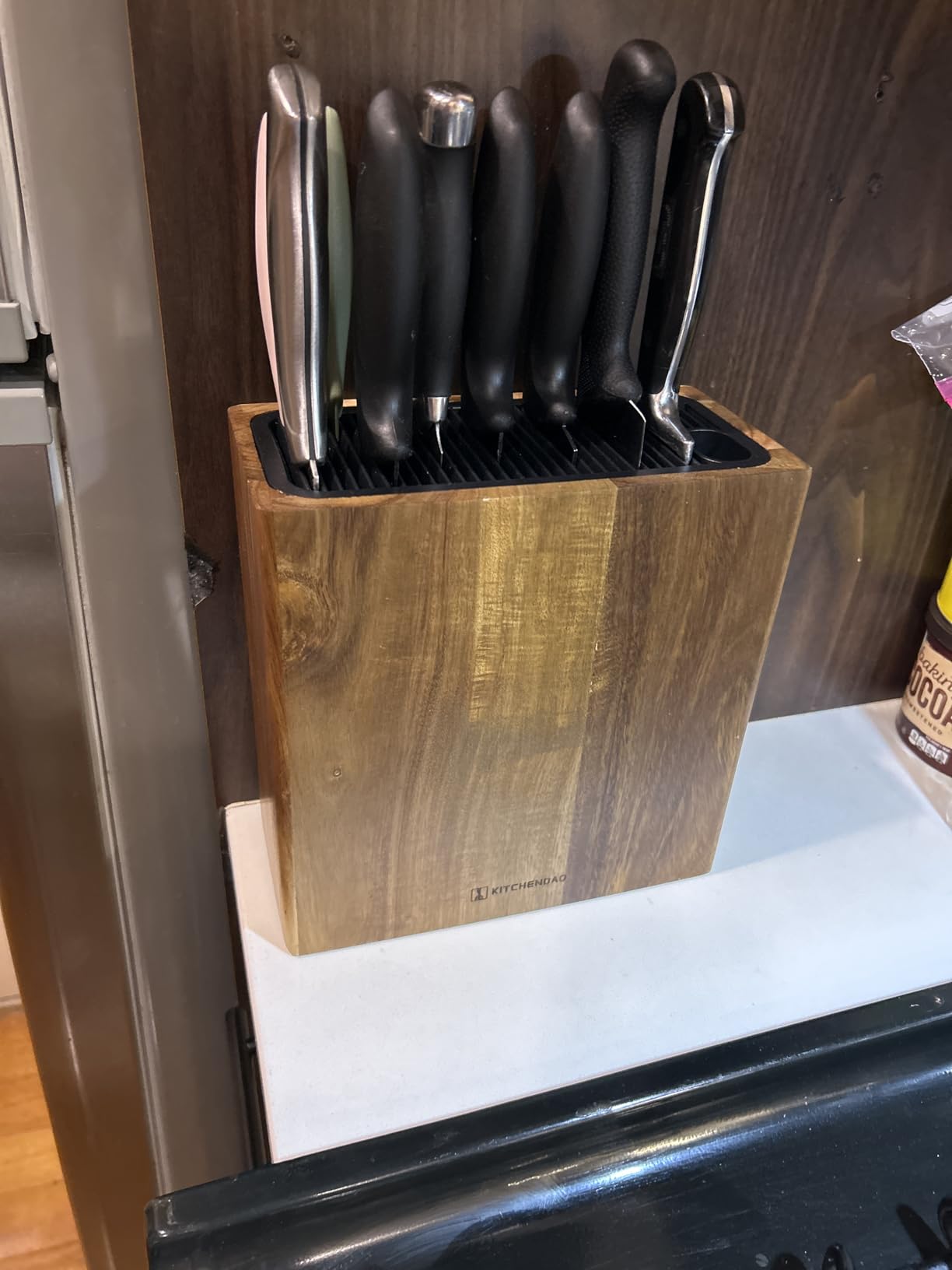 KITCHENDAO XL Acacia Wood Universal Knife Block with Slots for Scissors and Sharpening Rod, Safe, Space Saver Knives Storage Stand Display without Knives, Unique Slot Design to Protect Blade customer photo 1