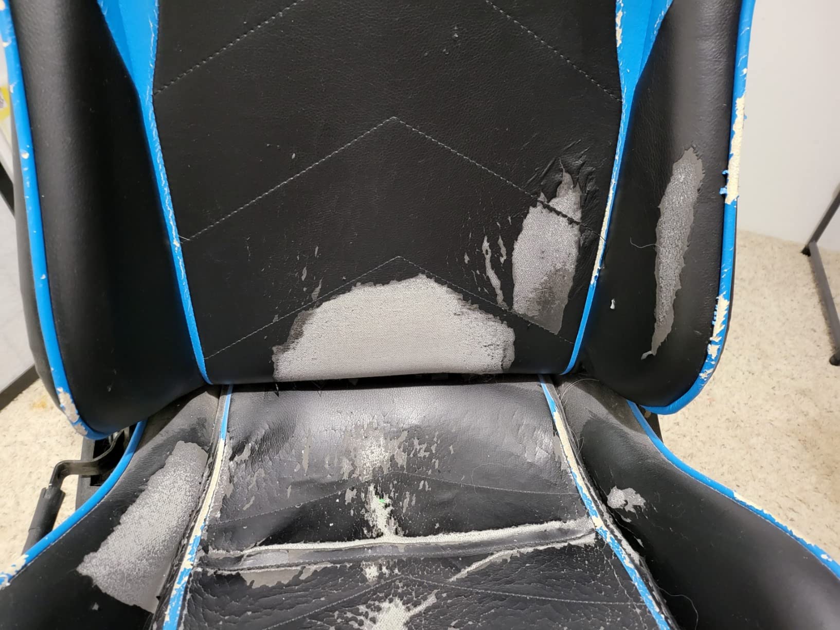 DXRacer Drifting Computer Gaming Chair - Ergonomic Office Chair with Adjustable Recline, Rocking, Cooling Gel Foam Headrest, 3D Armrests, Memory Foam Lumbar Support, Large, Black customer photo 2