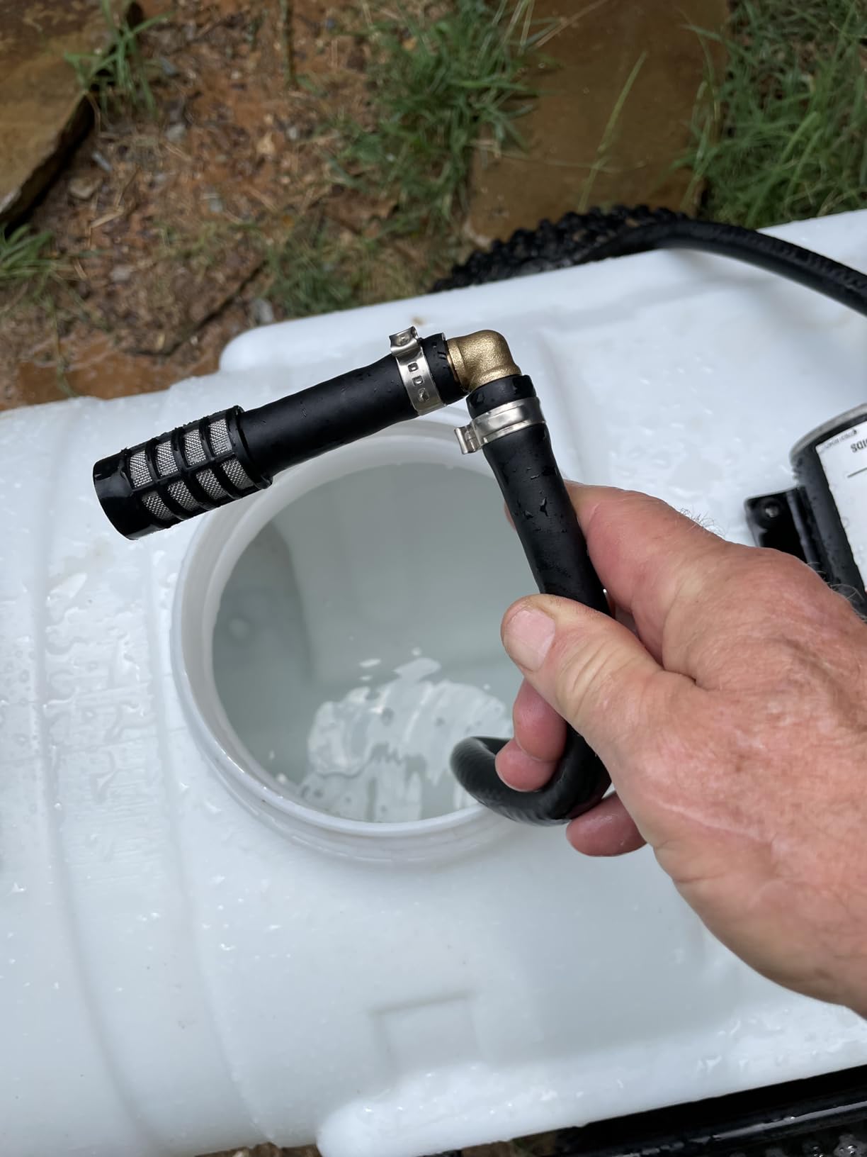Chapin 97664 15-Gallon Tow-Behind 2.5GPM/12V EZ Mount Deluxe Multi-Purpose ATV/UTV Tank Sprayer customer photo 2