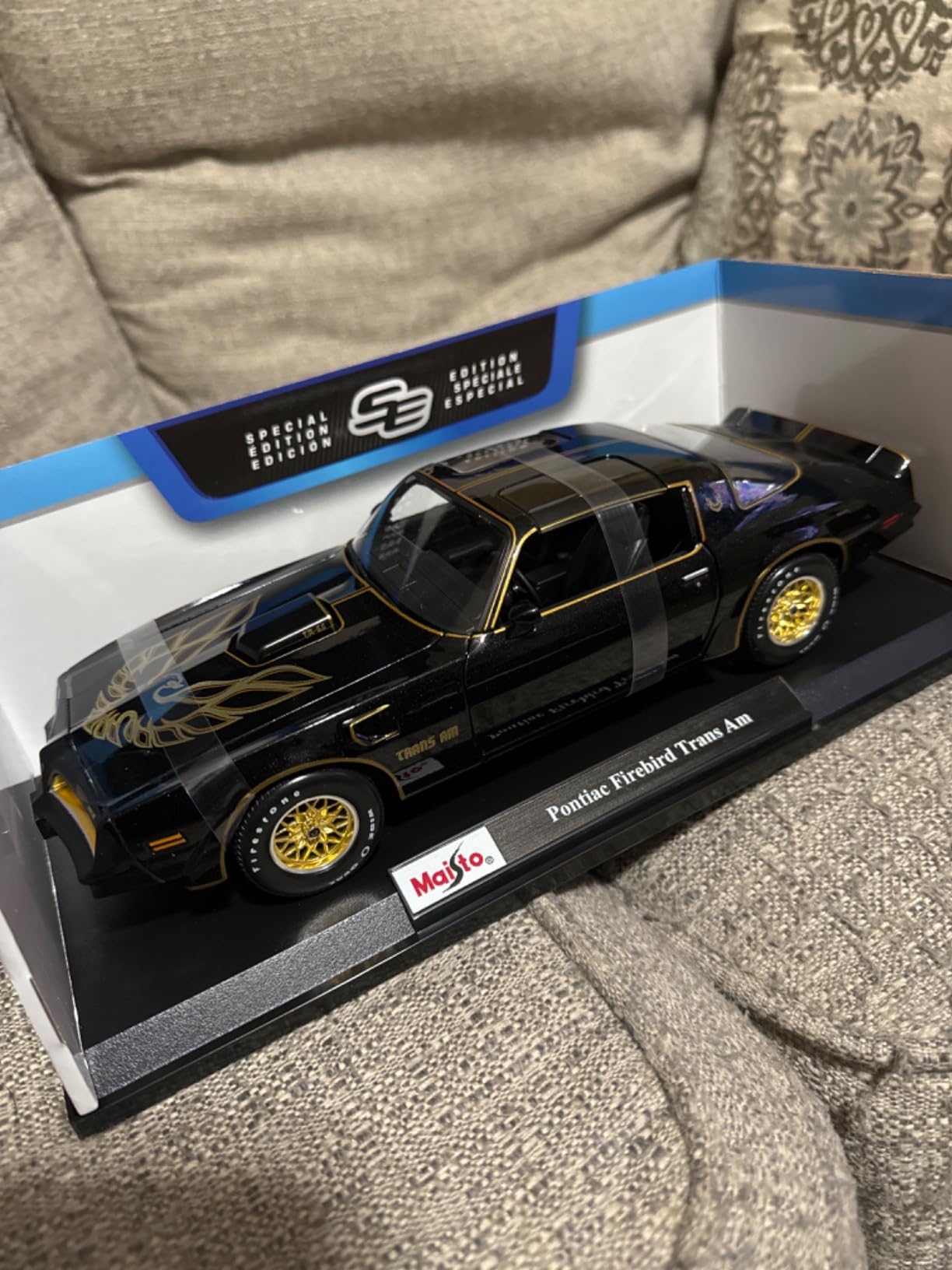 1:18 Scale Special Edition 1978 Pontiac Firebird Trans Am Diecast Vehicle customer photo 1