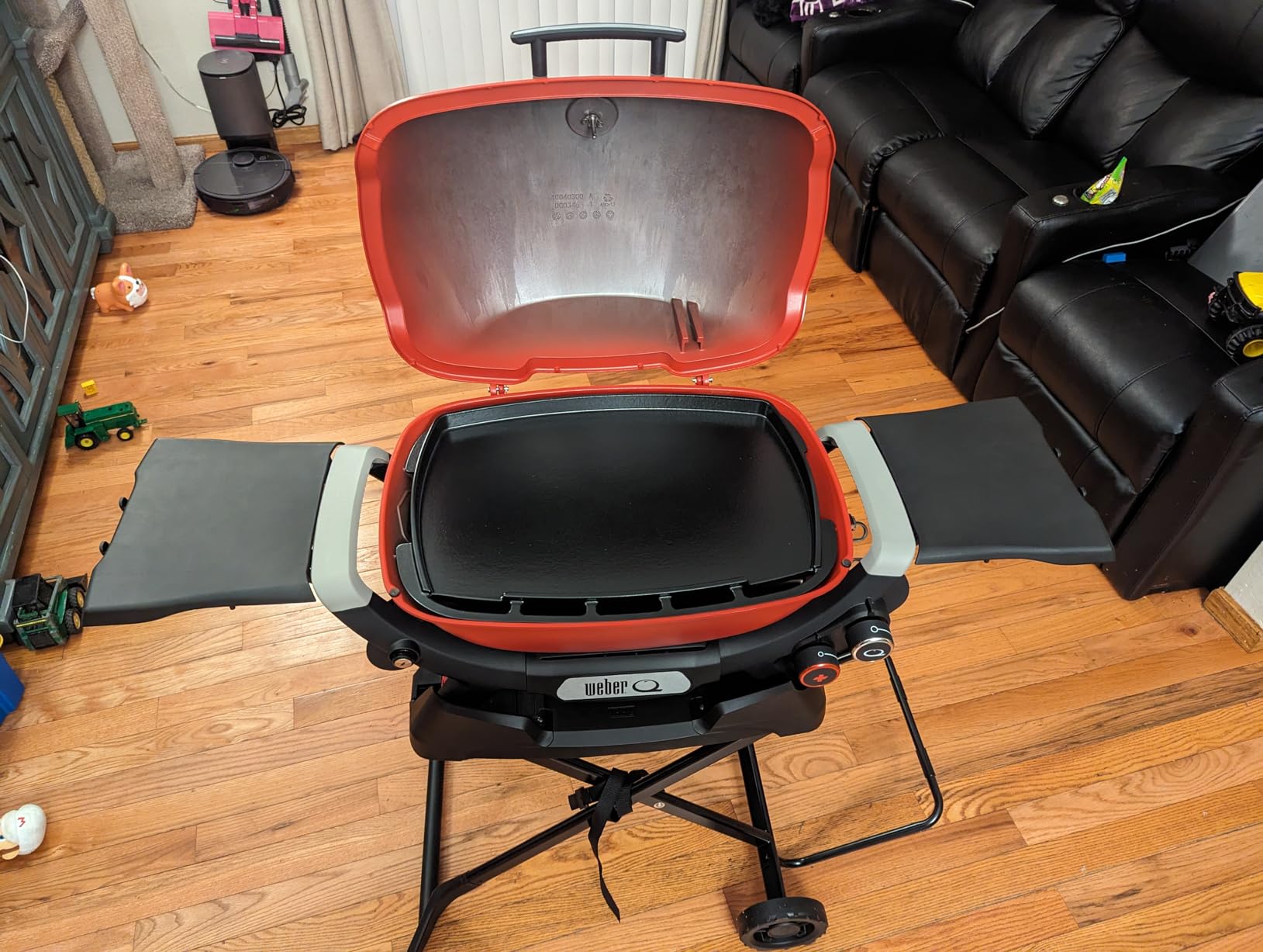 Weber Q 2800N+ Portable Grill, Propane Grill, Midnight Black | 250-700F Temp Range with Burner for Searing, Low-Temp Roasting, Camping Grill for Outdoor Cooking, Portable BBQ Grill customer photo 1