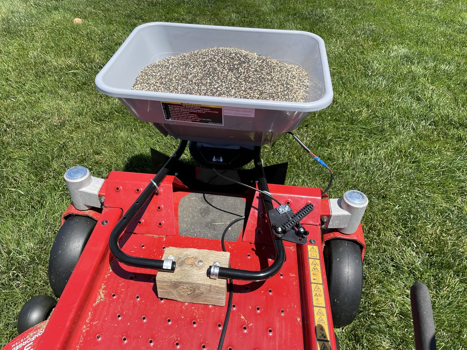 80 LB ATV/UTV Broadcast Spreader - 12-Volt Heavy Duty Motor customer photo 2