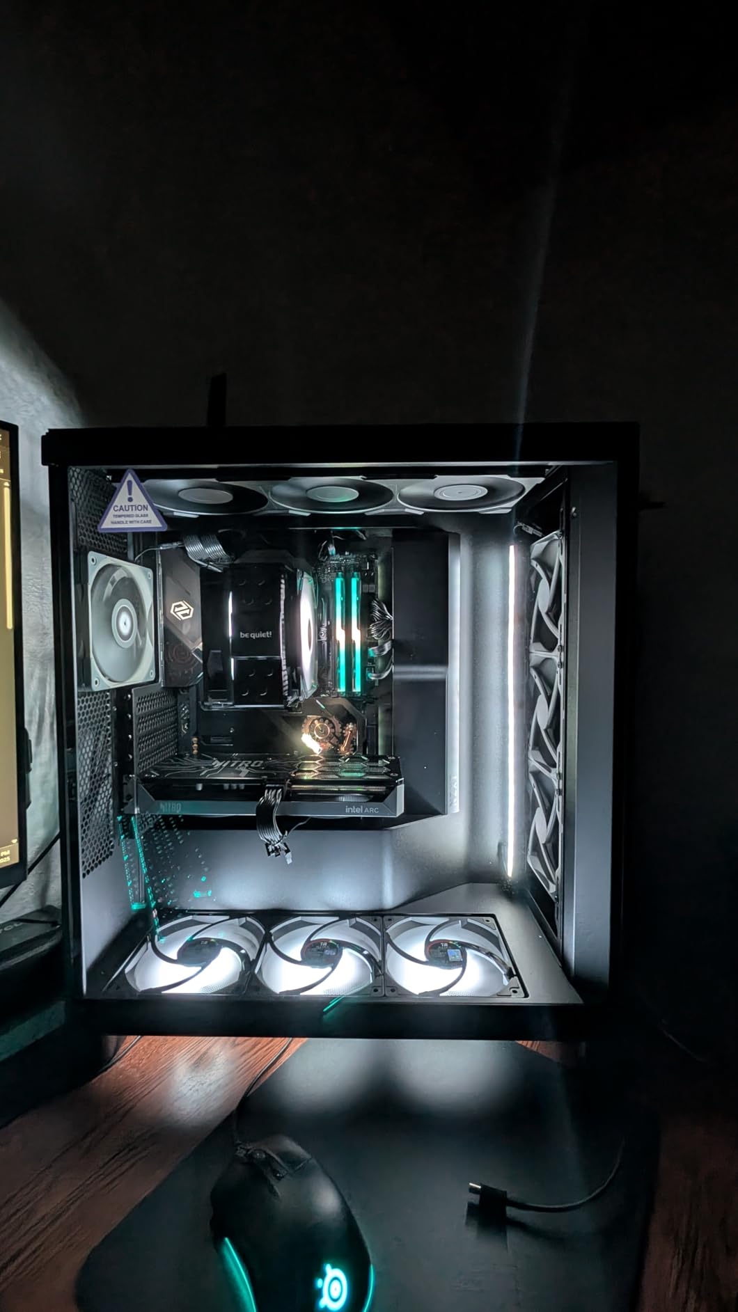 NZXT H7 Flow - Mid-Tower ATX Airflow PC Case - Black | Airflow-first ATX mid-tower. Bottom-mount fans for direct GPU cooling, 420mm front radiator support, clean cable routing. customer photo 2