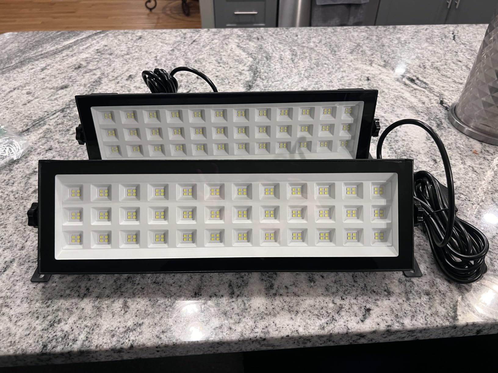 2 Pack Linkable LED Shop Lights, 100W 15000LM Garage Light 6000K | Plug-in, Built-in Outlet, Aluminum Housing, Ideal Lighting for Garage Workshop customer photo 2