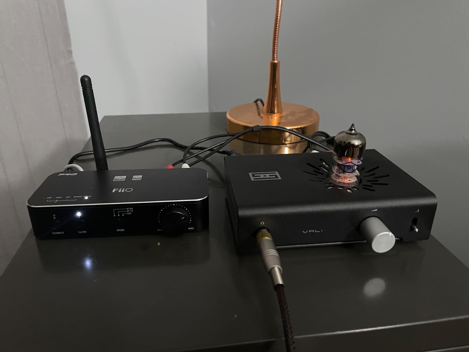 Schiit Vali 3 Beautiful Tube Hybrid Headphone Amp and Preamp - Silver customer photo 2