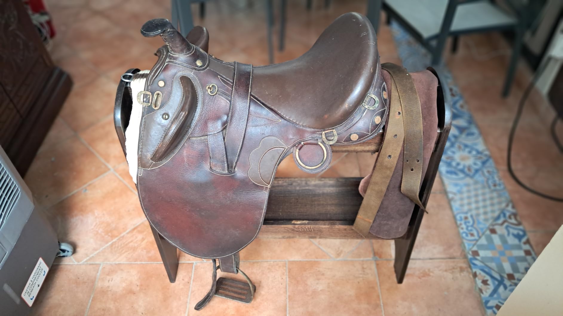 HOTCAN Pine Wood Saddle Rack | Ideal Saddle Stand for Horse Gear and Horse Tack Organizers | Suitable for Displaying Trophy Tack at Home | Compatible with English, Australian, Western Saddles (Walnut) customer photo 1