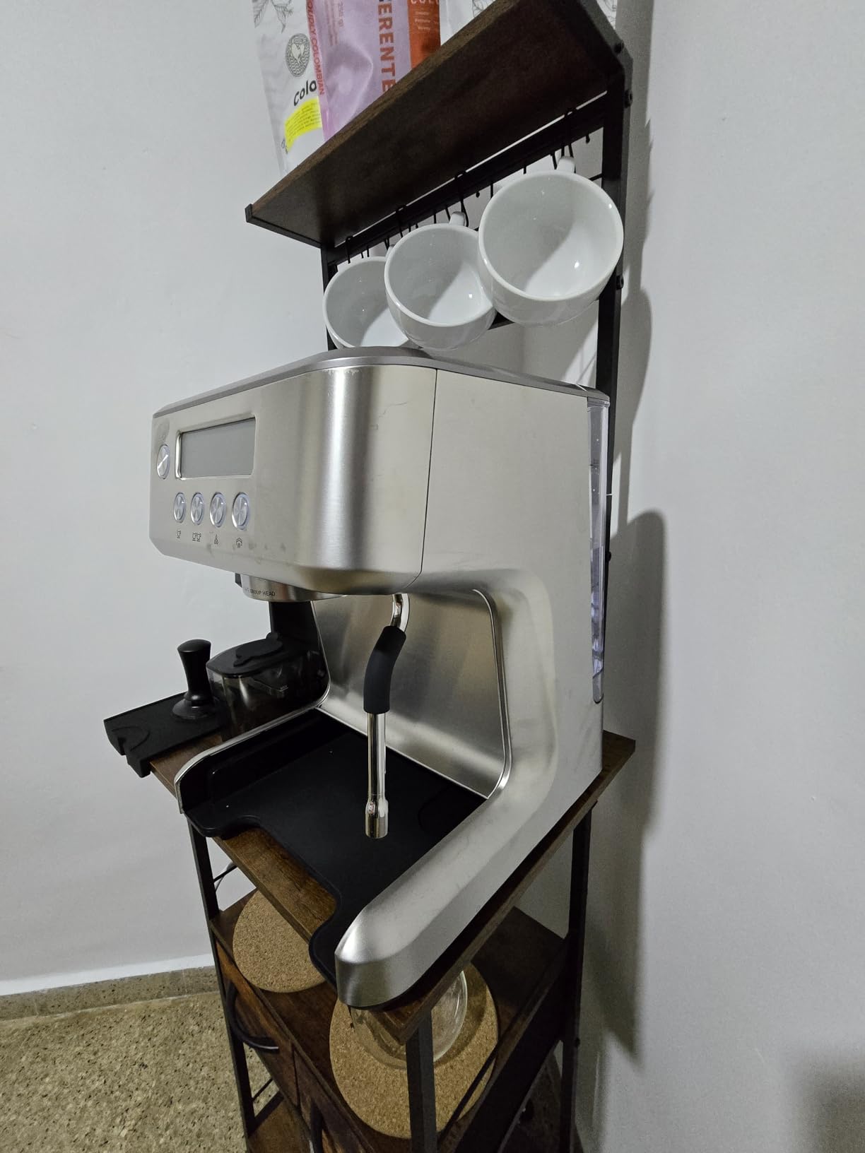 CASABREWS Ultra Espresso Machine, Barista Espresso Maker with Steam Wand | LCD Display, Custom Brew Temp, Latte & Cappuccino Machine, 20-Bar Italian Pump, Powerful Steam Wand, 73oz Removable Tank customer photo 2