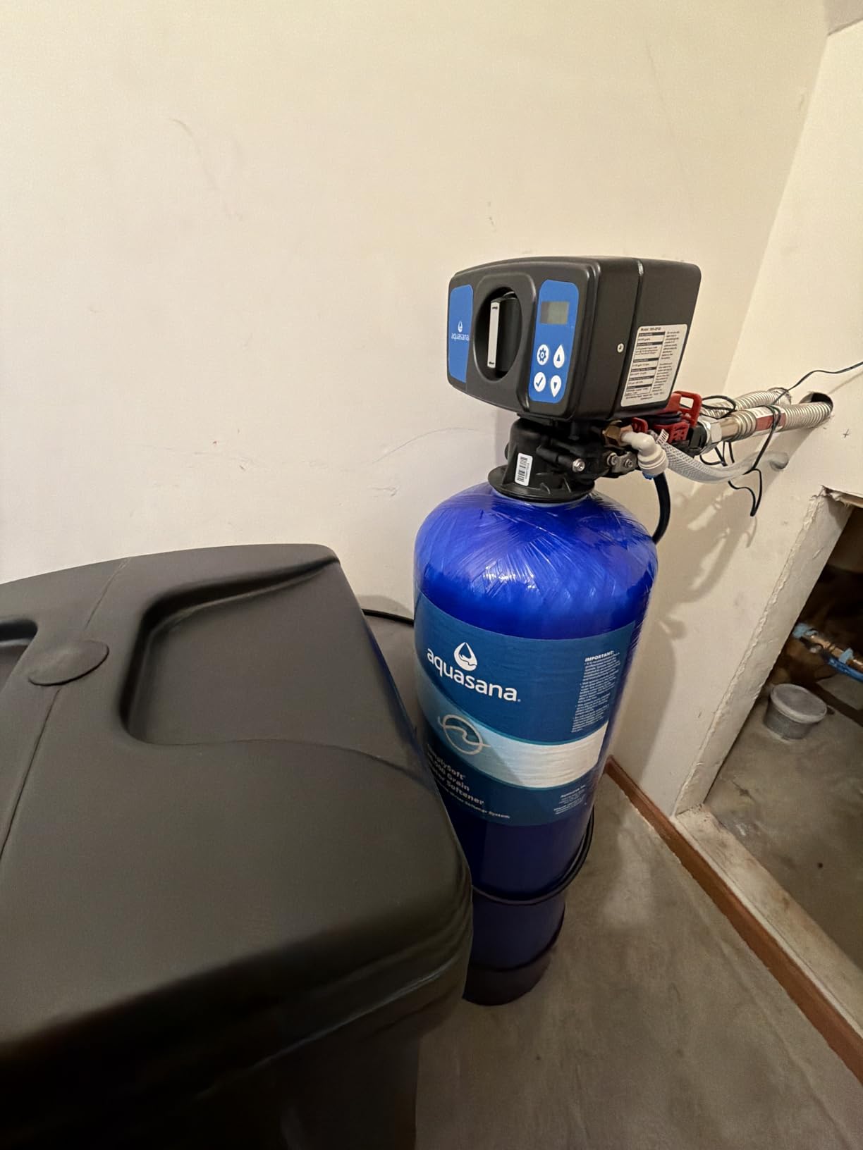 Aquasana SimplySoft Whole House Water Softener | 40K Grain | WH-SF40-BASE | Hard Water Reduction | 15.5 GPM | Metered Regeneration | Salt-Saving Efficiency | Base Tank & Cabinet | 5/10-Year Warranty customer photo 2