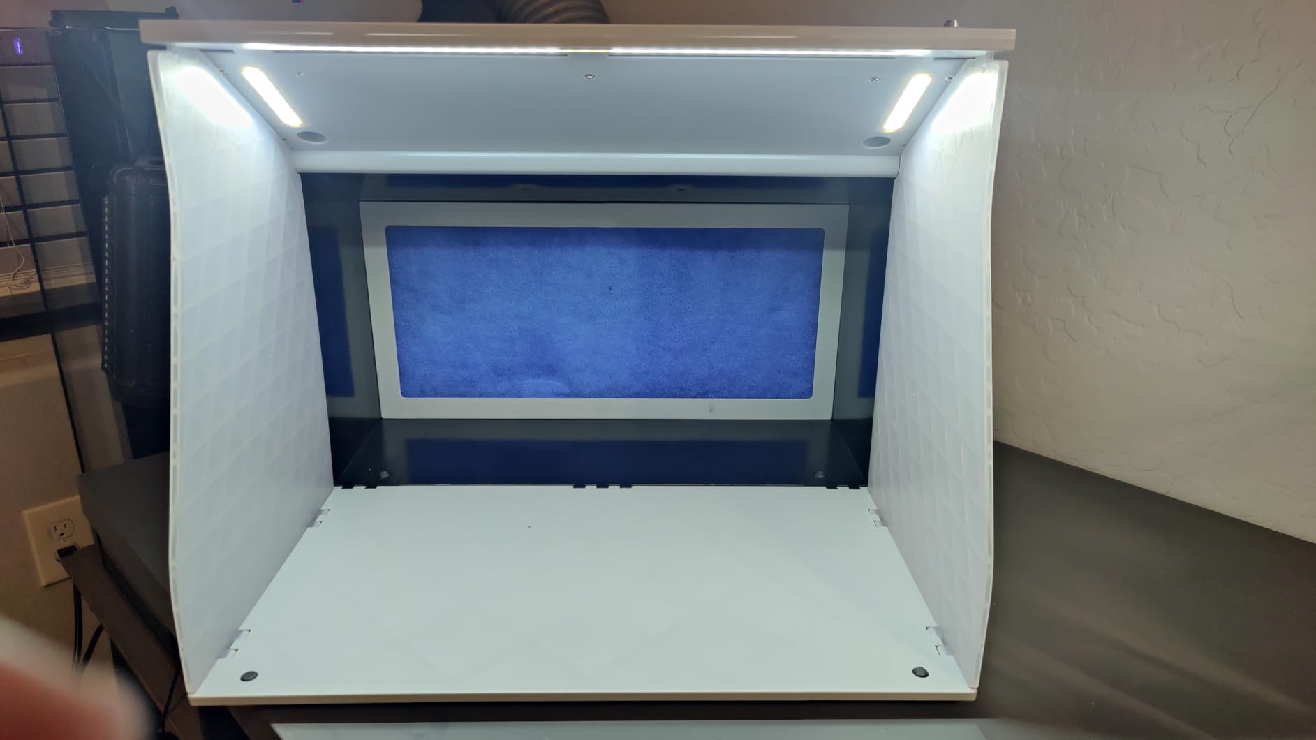 VEVOR Airbrush Spray Booth, Portable Hobby Airbrush Paint Spray Booth Kit with LED Lights, Exhaust Fan and Exhaust Extension Hose, Airbrush Paint Booth for Painting Models, Arts, Crafts, Cakes customer photo 2