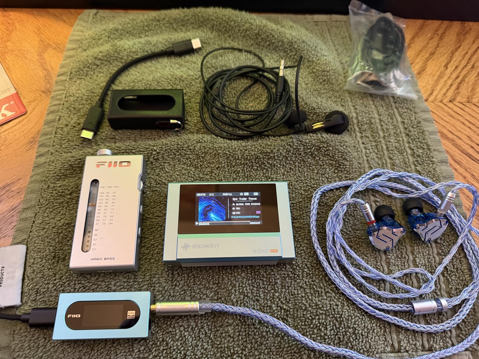FiiO KA15 Portable DAC and Headphone Amplifier (Black) customer photo 1