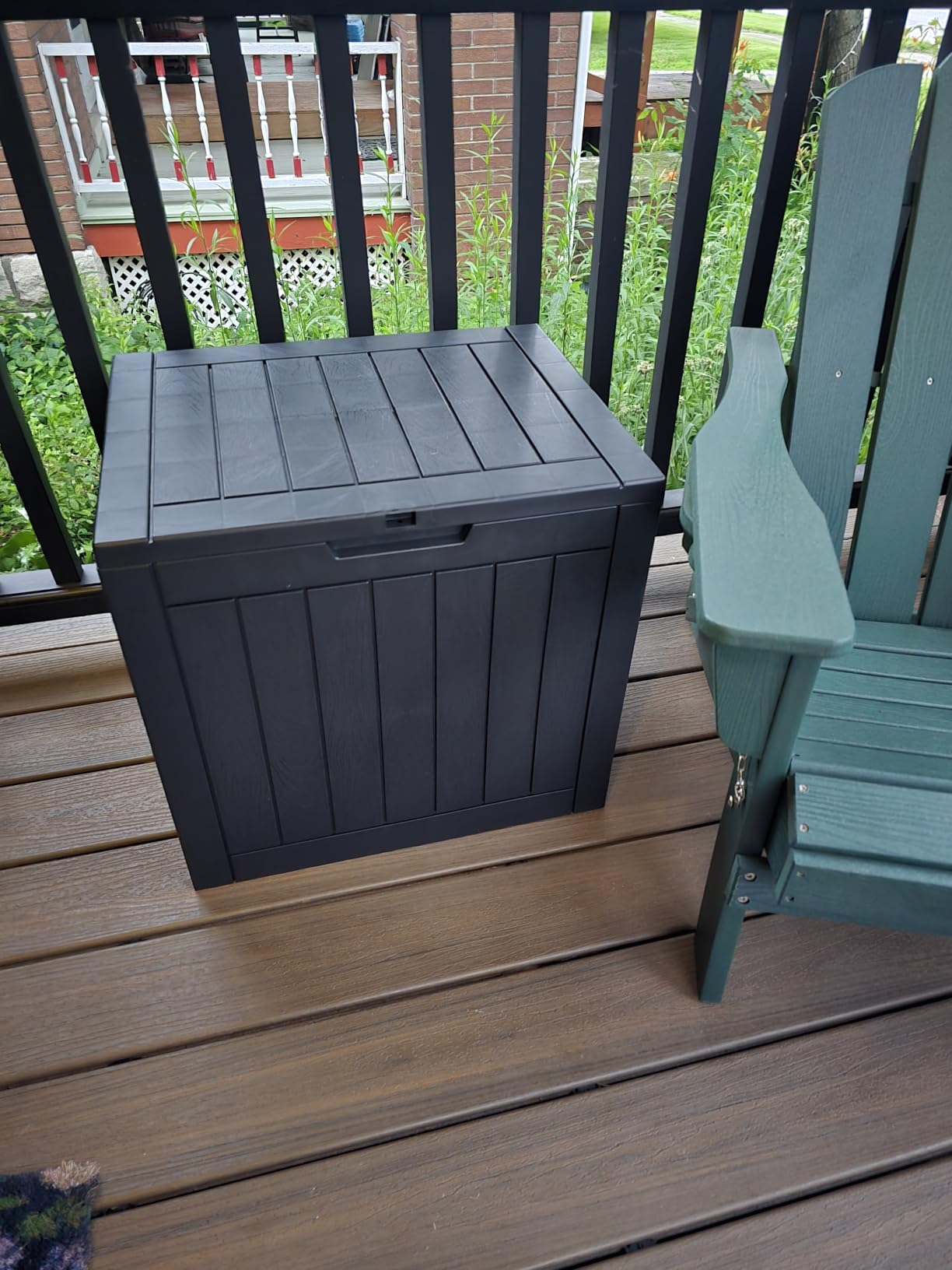 35 Gallon Outdoor Deck Box Lockable Waterproof Storage Black customer photo 2
