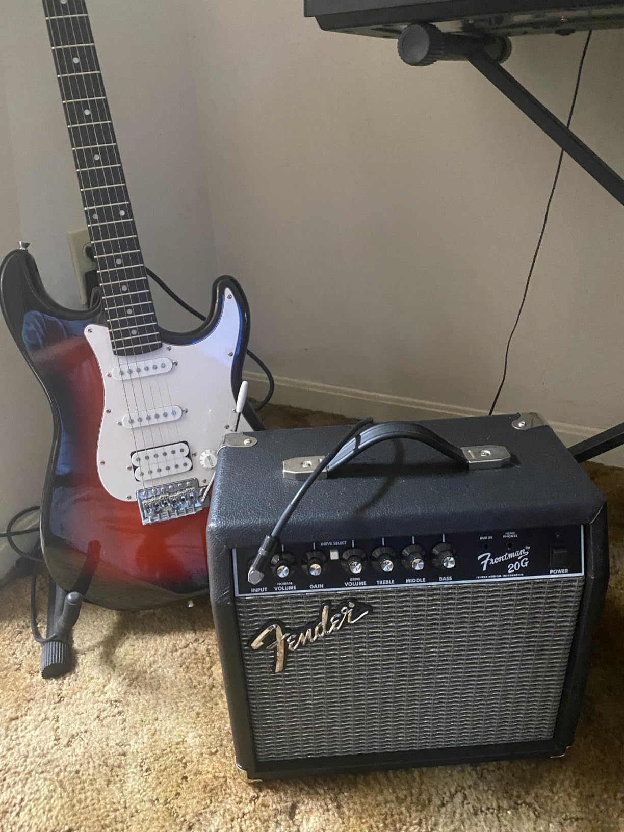 Fender Frontman 20G Electric Guitar Amp with Special Design Speaker, Red | Beginner practice amp, built-in overdrive channel, 6-inch Fender speaker, bedroom-ready, 2-year warranty customer photo 1