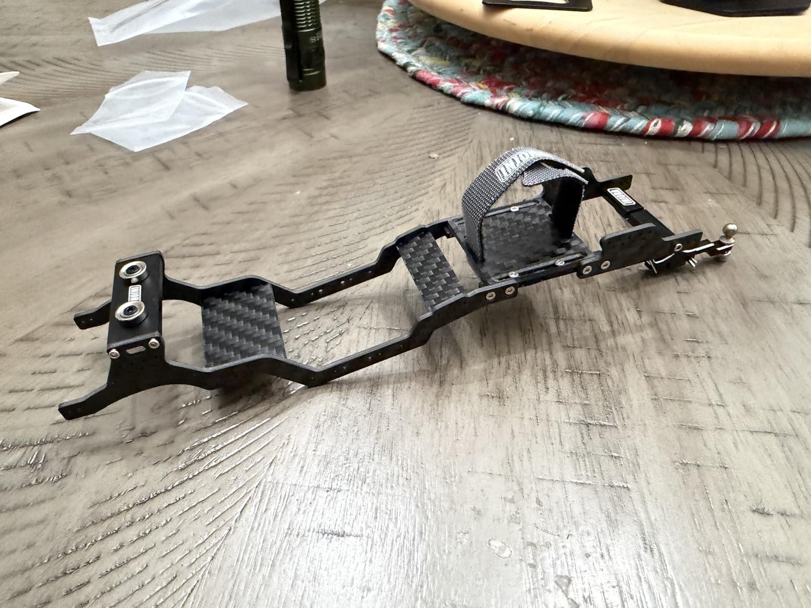 INJORA Carbon Fiber Universal LCG Chassis Kit for Axial SCX24 Upgrade customer photo 2