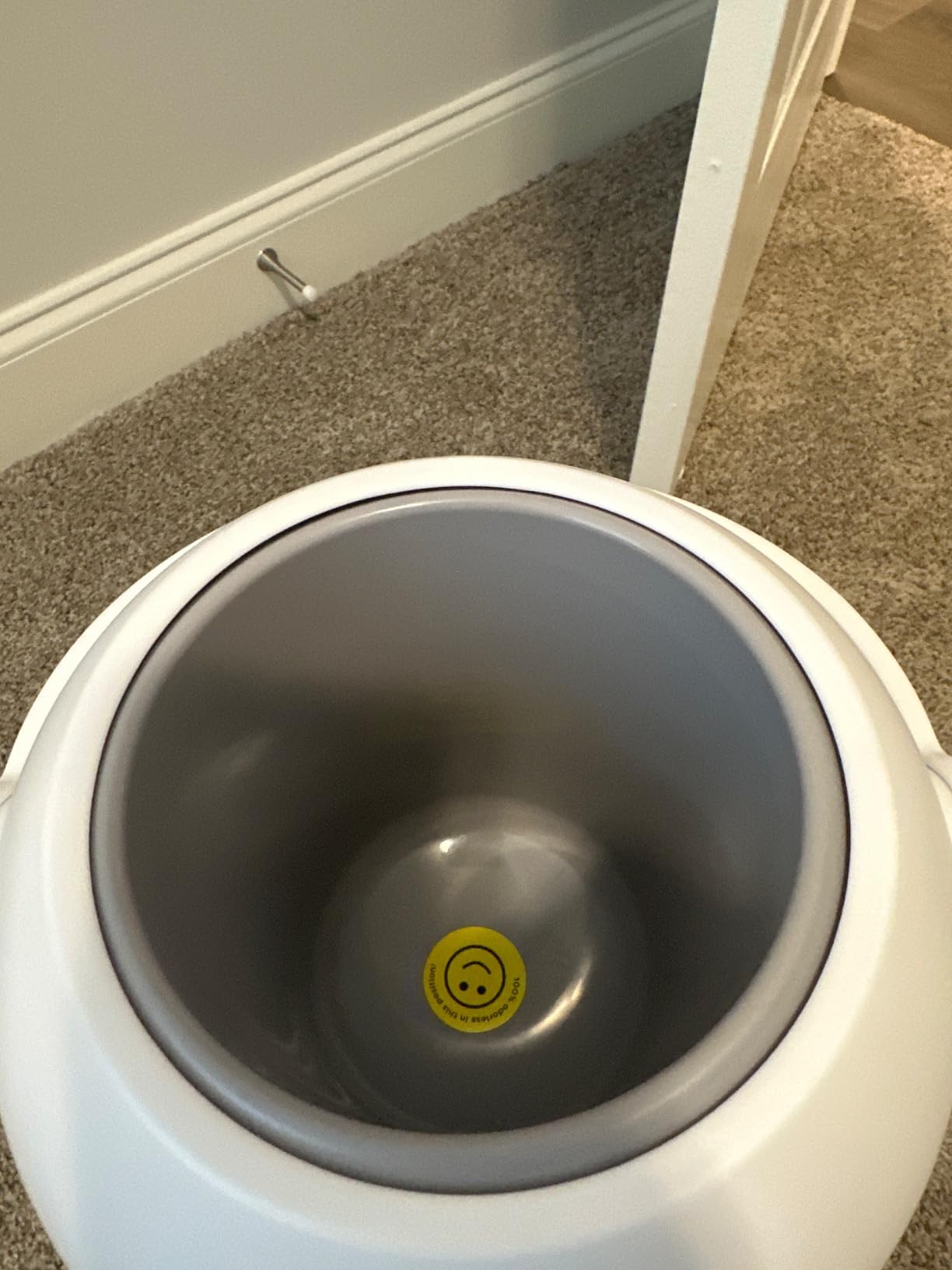 L.A. BABY Magic Diaper Pail - Patented 100% Odor-Free System with Child-Safe Lock - Award-Winning Design - No Refills Required - Works with Regular Trash Bags - White customer photo 1