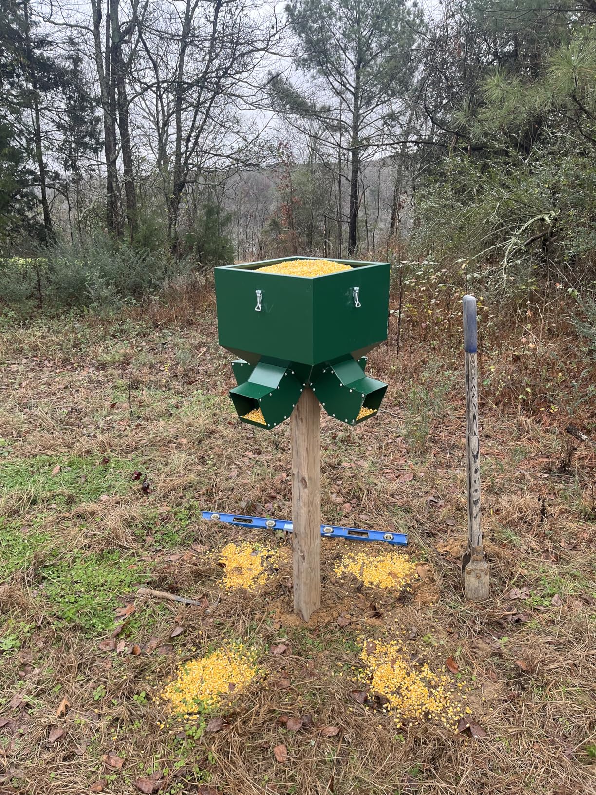150lb Capacity Gravity-Fed Deer Feeder, Protein 4 Feed Head Gravity Feeder customer photo 1