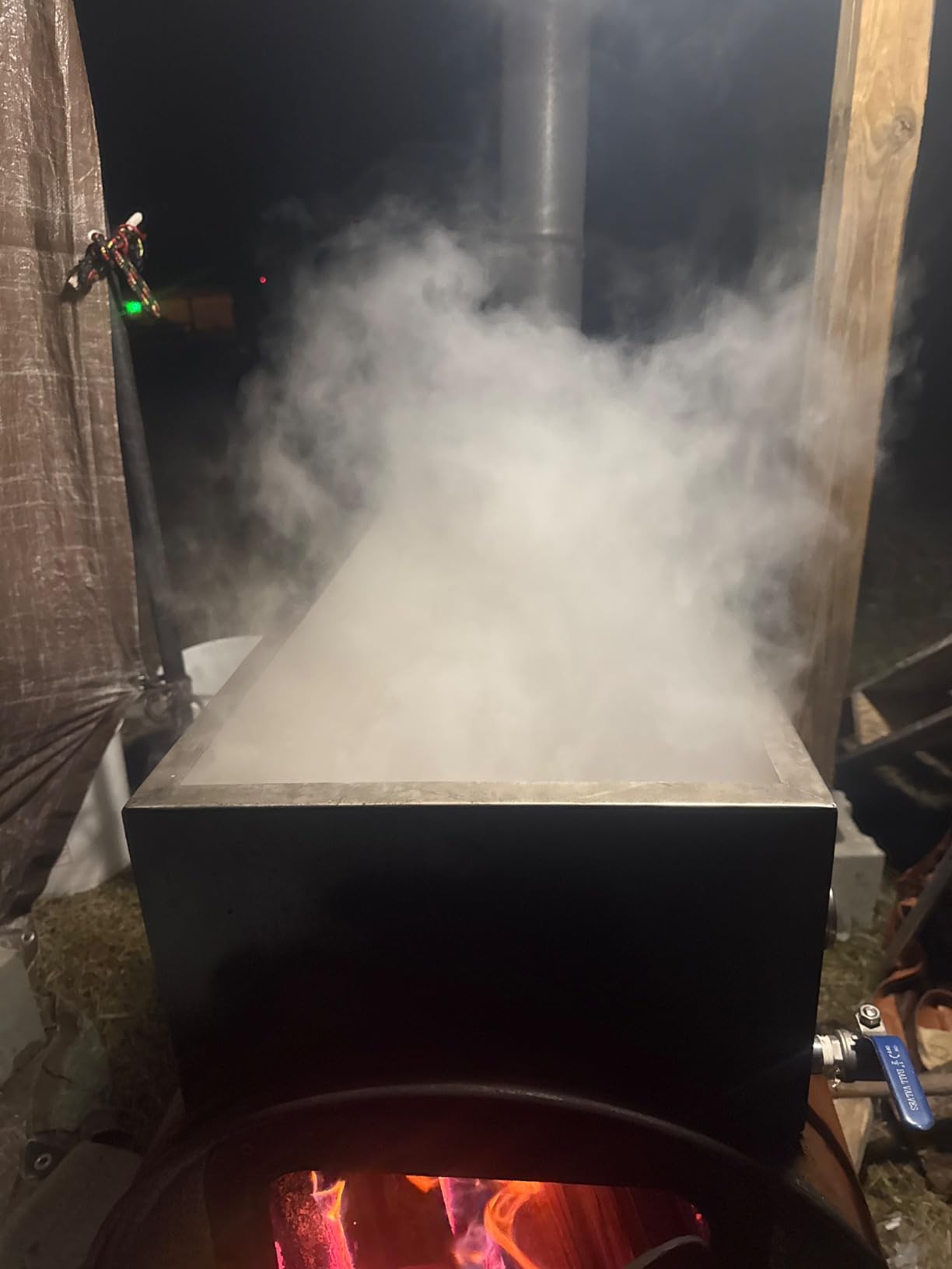 VEVOR Maple Syrup Evaporator Pan, 24.9 Gal, 24 x 24 x 10 Inch Maple Syrup, 304 Stainless Steel Maple Syrup Pan, Evaporator Pan with 1 Valve and 3 Heating Methods, for Home, Outdoor customer photo 2
