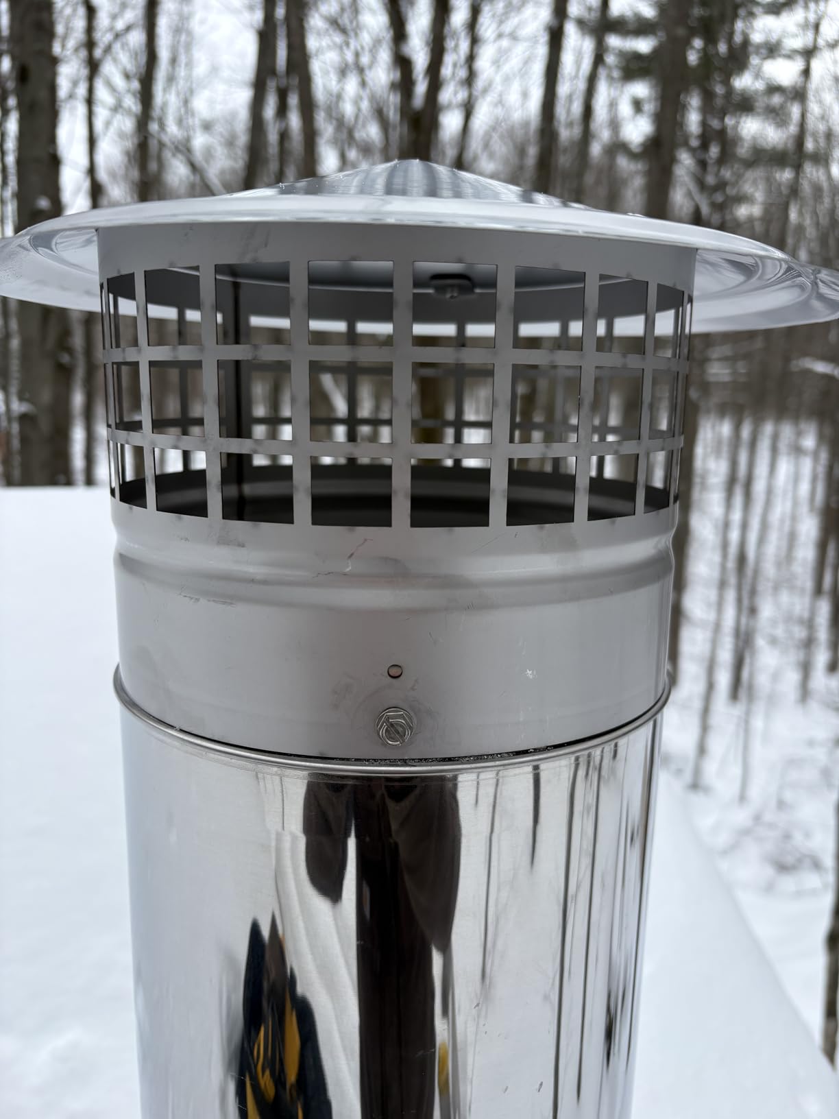 Round Chimney Cap 6 Inch Stove Pipe Cap, Cone Top Chimney Cap with Screen | Roof Rain Wood Stove Pipe Cover Guard Outside, Fireplace Exhaust Cover for 6