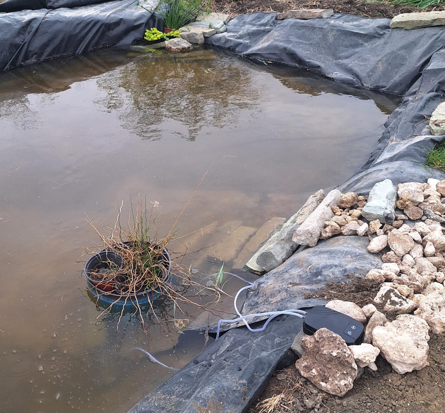 Biling 8W Solar Pond Aerator with 4400mAh Battery Backup for Fish Pond customer photo 1