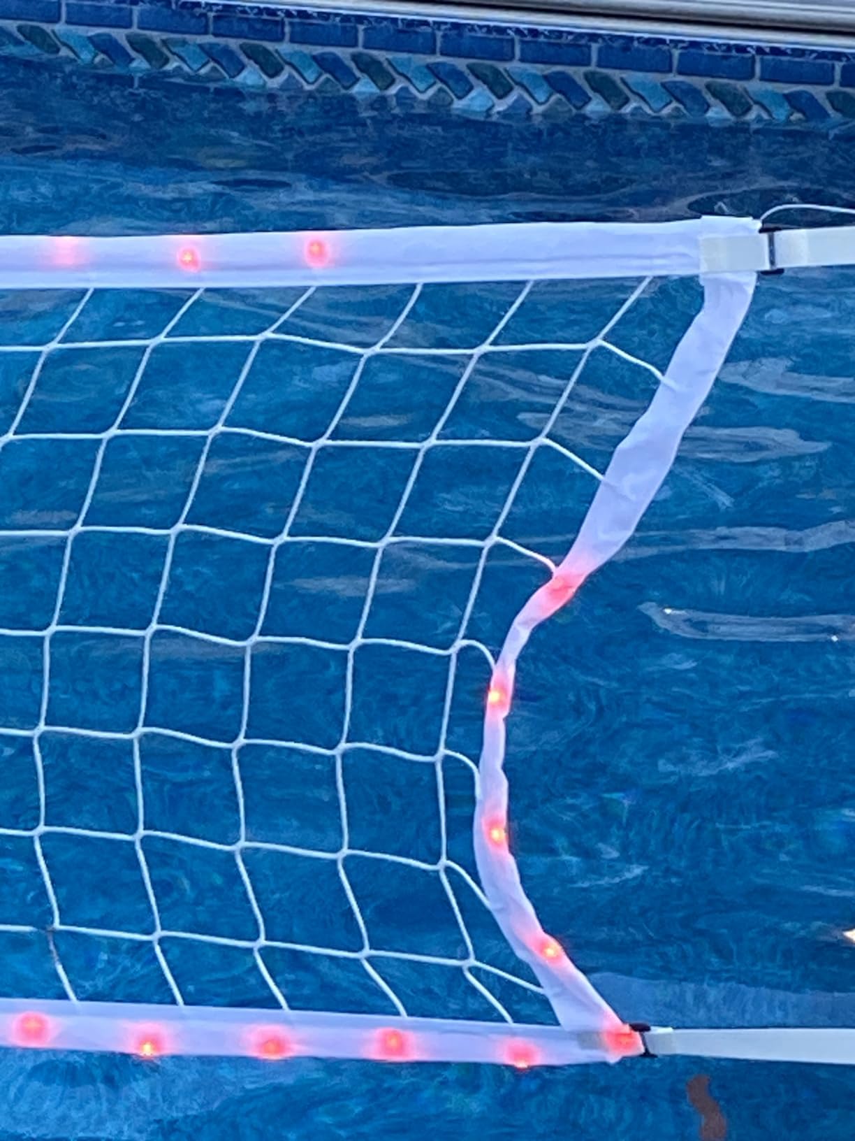 OHYEMO LED Pool Volleyball Net Set, Light Up Pool Volleyball Game Set with 2 LED Water Balls, Adjustable Net and Pump, Swimming Pool Sports Game Set for Adults Teens, Inground Pool Toy Party Fun customer photo 1