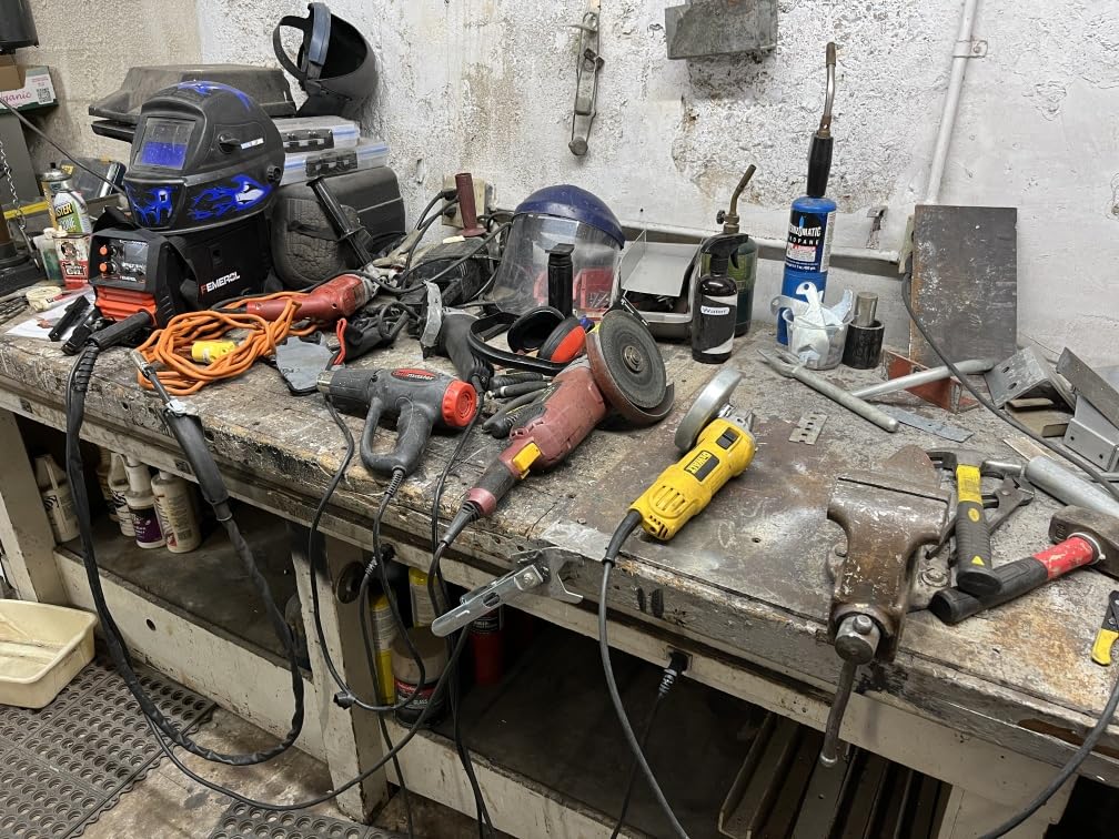 FEMEROL 140A 3 in 1 MIG Welder, Flux Core, MIG/Lift TIG/Stick Welding Machine 110V Portable IGBT Inverter Synergic Control, LED Display with Welding Helmets customer photo 2