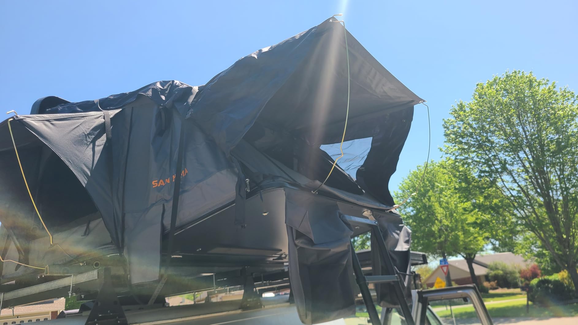 Sanhima Rooftop Tent Hard Shell - Jervis Overland Aluminium ABS Roof Top Tent w/ Stargaze Window & LED Strip Light for Car SUV Truck Camping, 2-3 People customer photo 2