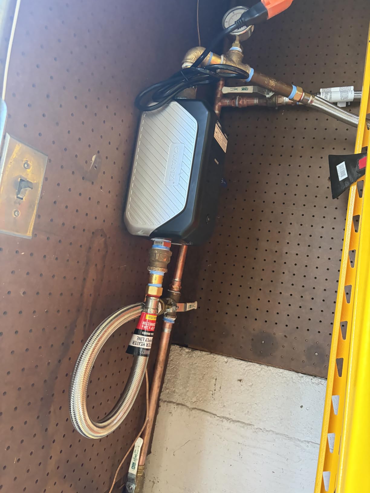 1.2HP Whole House Variable Speed Water Pressure Booster Pump 90PSI 115V Automatic Permanent Magnet Motor Constant Pressure 1500GPH Wireless App Control for Home House Villa Apartment customer photo 1