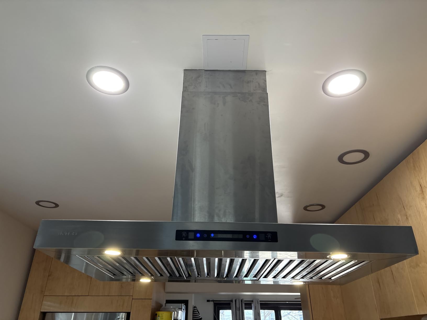 VIKIO HOME Island Mount Range Hood 1200 CFM, 42 Inch Stainless Steel Ducted Island Range Hood, Gesture Sensing & Touch Control, 3-Speed Fan | Dual-Sided Control, Gesture Sensing&Touch Control, Low Noise, 4 LED Lights, Stainless Steel customer photo 1