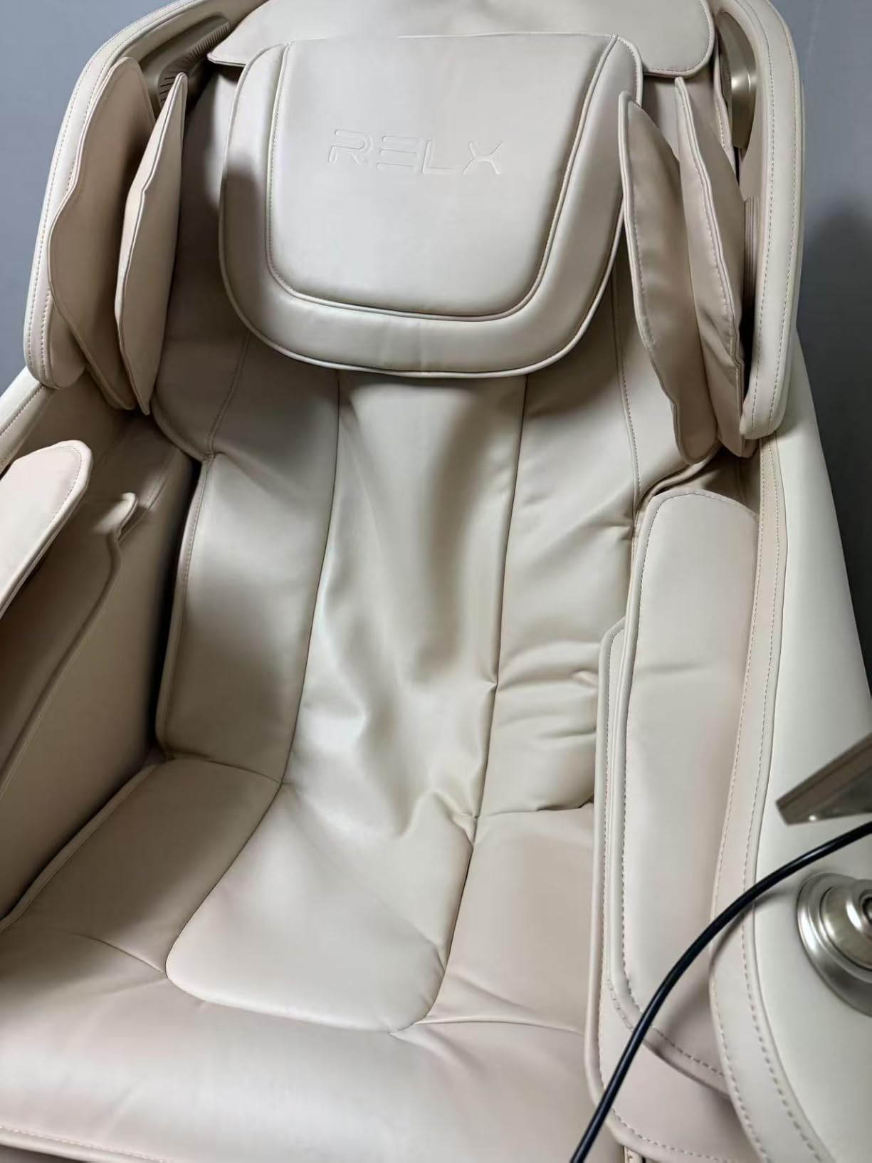 RELX Massage Chair Full Body, Zero Gravity, Airbag Shiatsu, SL-Track, Beige | Zero Gravity Massage Chair with 13 Modes, Body Scan, Foot Massage with Extendable Calf Rest, Heating, Yoga, AI Control customer photo 2