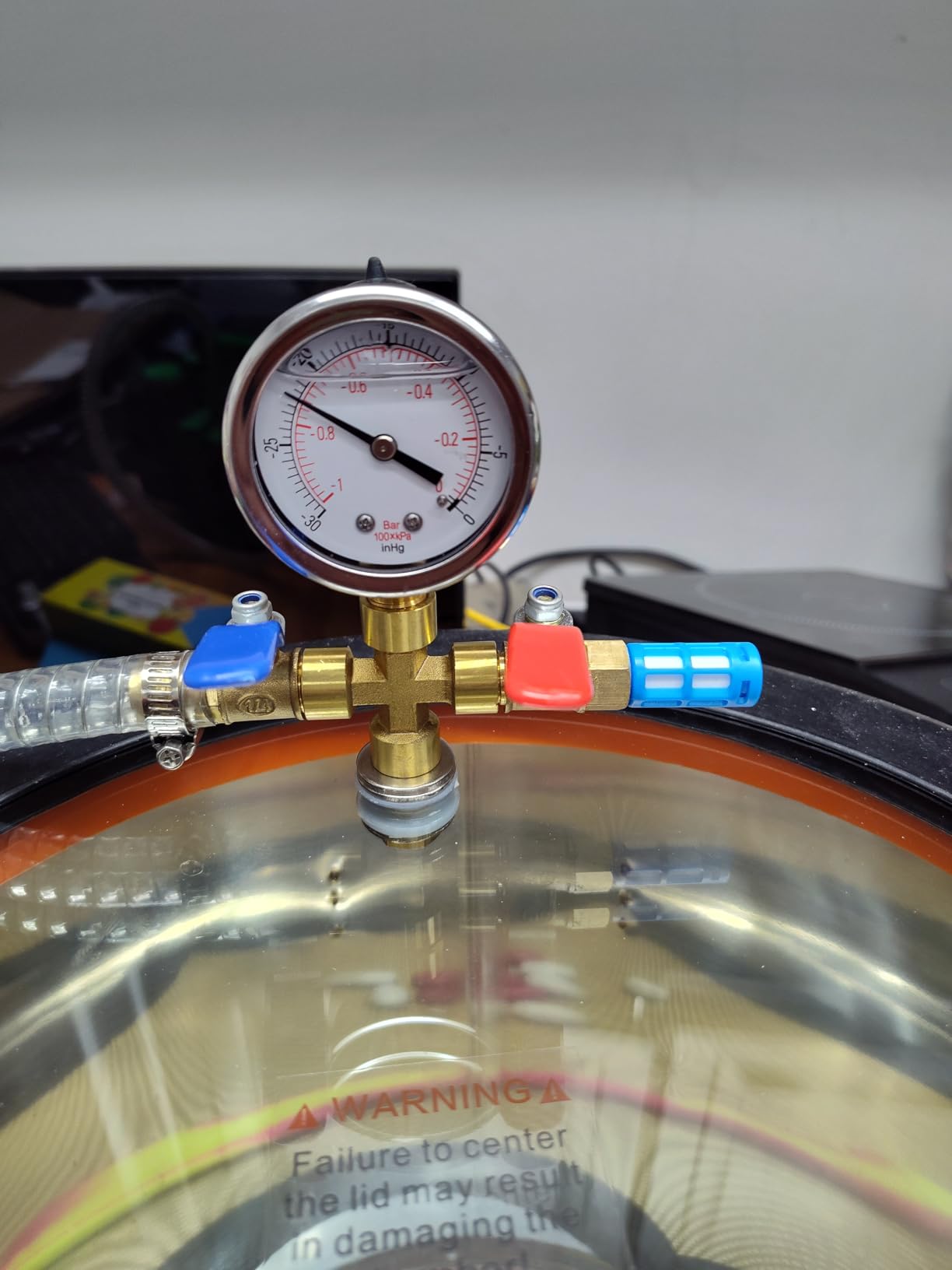 PB Motor Tech 4.5 CFM Vacuum Pump with 5 Gallon Vacuum Chamber | with Tempered Glass Lid, Double Rubber Seals, For Resin Casting, Essential Oil and Silicone Degassing, Wood Stabilizing Use customer photo 2