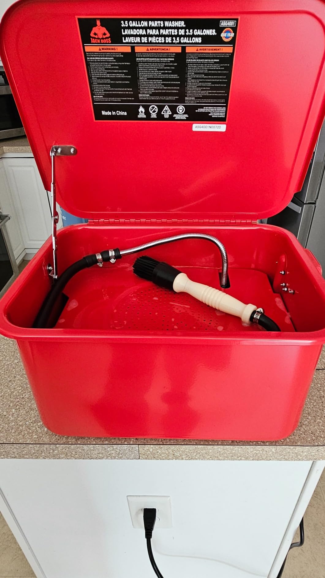Jack Boss 5 Gallon Capacity Portable Plastic Automotive Parts Washer Cleaner to Degrease Small Parts and Tools customer photo 1