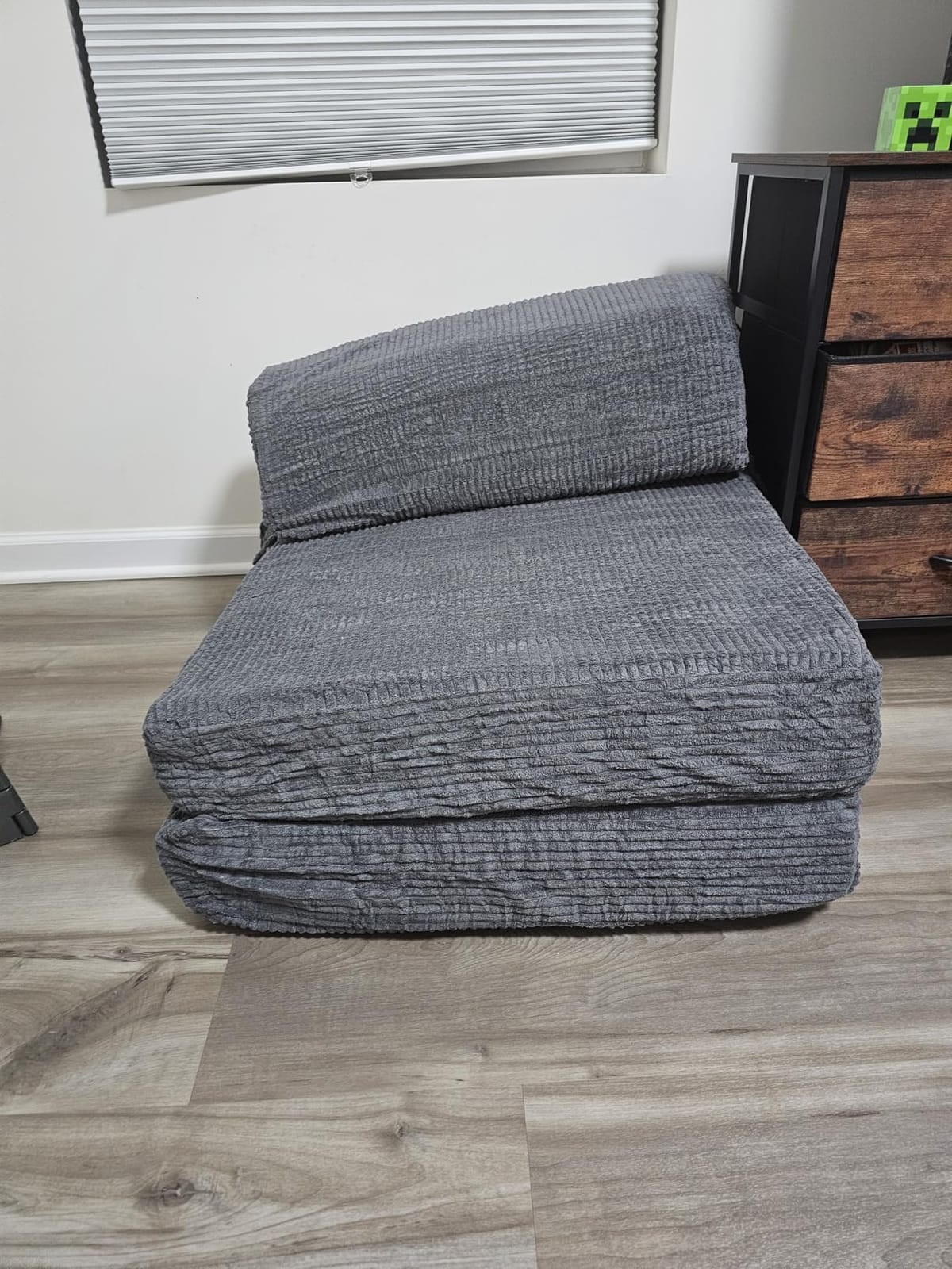 Kasunpul Folding Sofa Bed with Pillow, Memory Foam Fold Out Chair Bed, Convertible Sleeper Chair with Washable Cover, Futon Floor Couch for Living Room/Dorm/Guest Use/Home Office/Apartment, Green customer photo 2