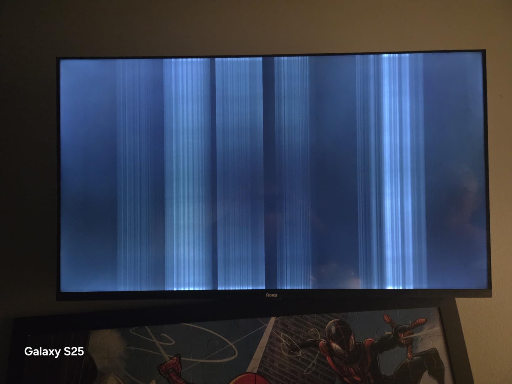 Roku 40-Inch Select Series Smart TV 2026-1080p Full HD TV - RokuTV customer photo 1