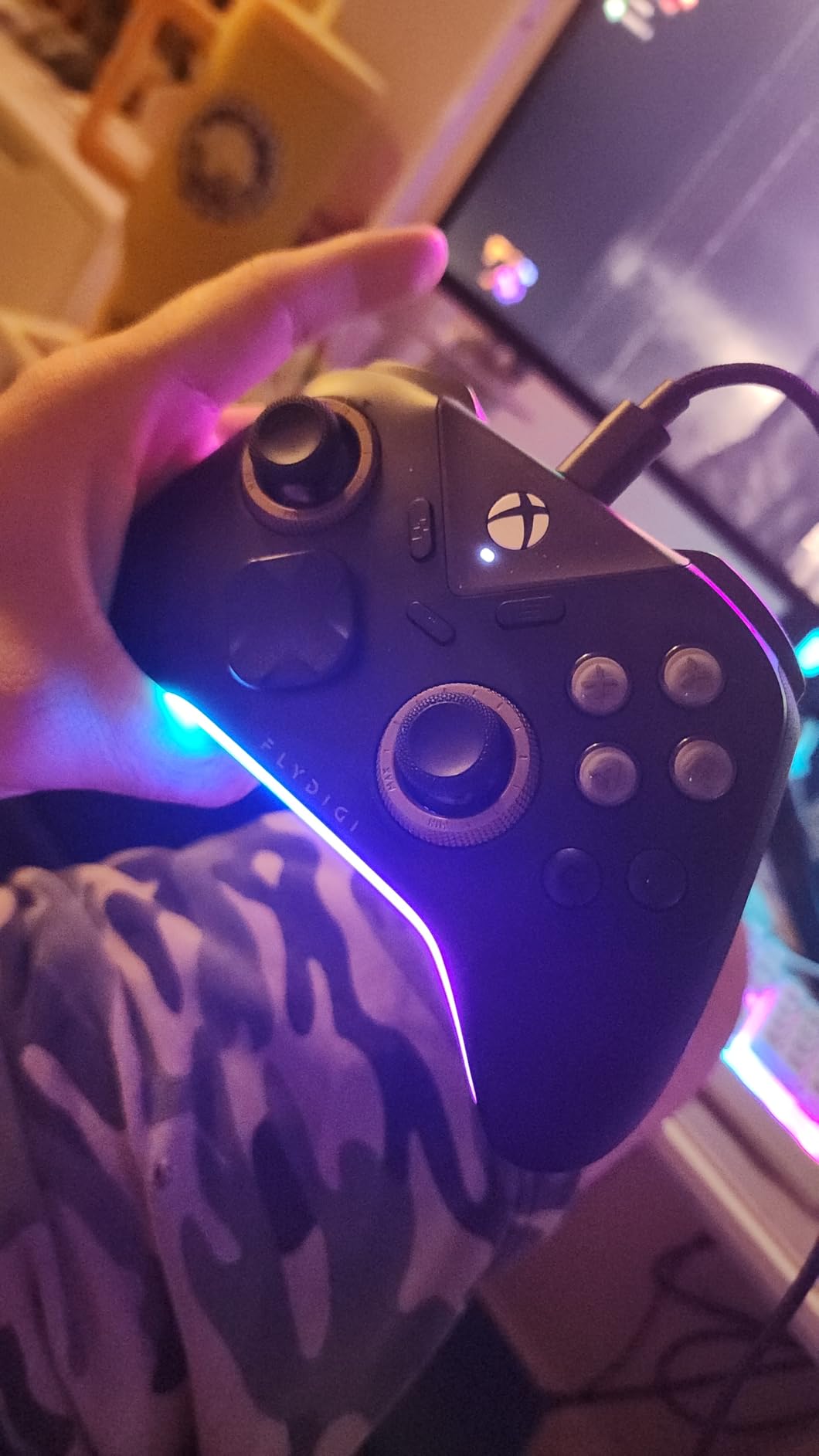 FLYDIGI VADER 5S Wired Controller for XBOX Series X|S, XBOX One, Windows customer photo 2