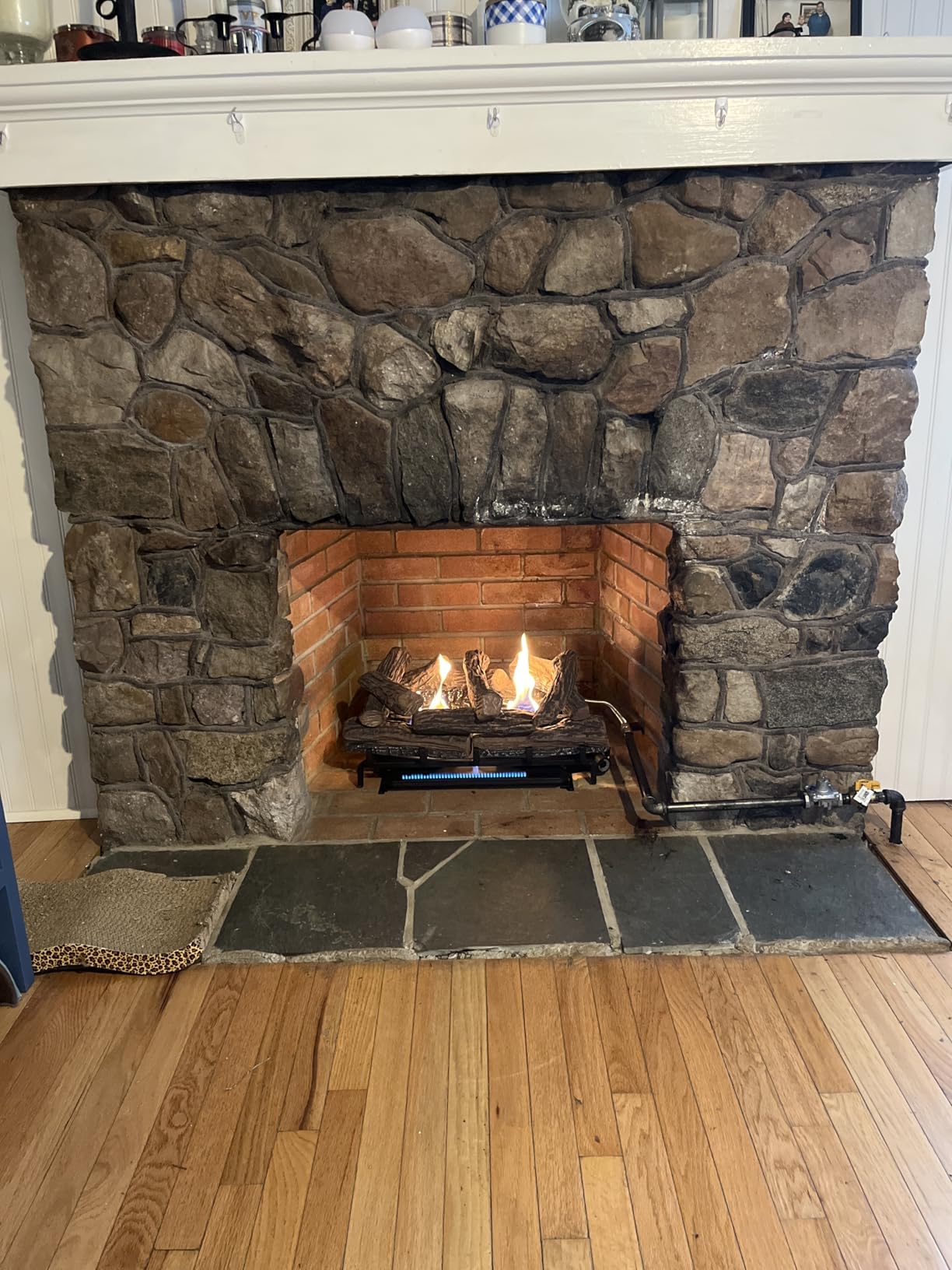 Duluth Forge Ventless Liquid Propane Gas Log Set - 18 in. Split Oak, 30,000 BTU, T-Stat Control - Model# DLS-L18T-1 customer photo 1